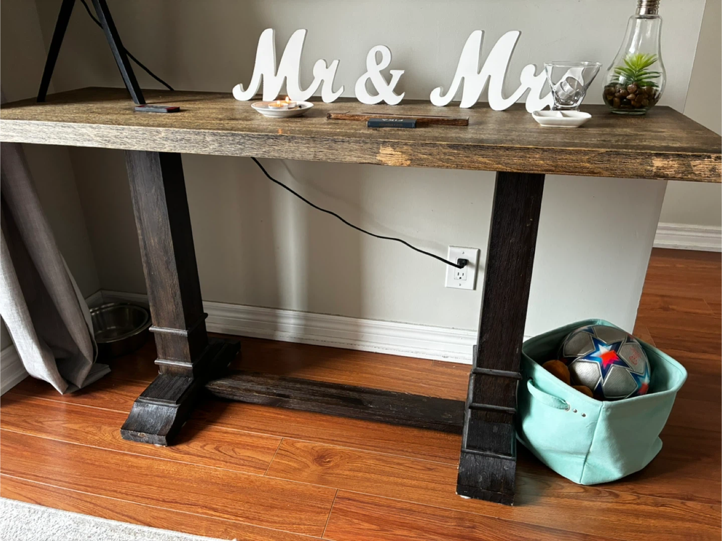Wooden Console Table - photo 2