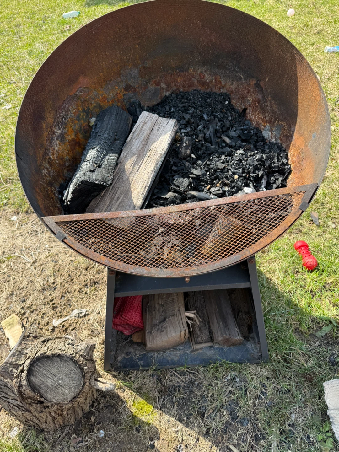Large Rustic Metal Fire Pit