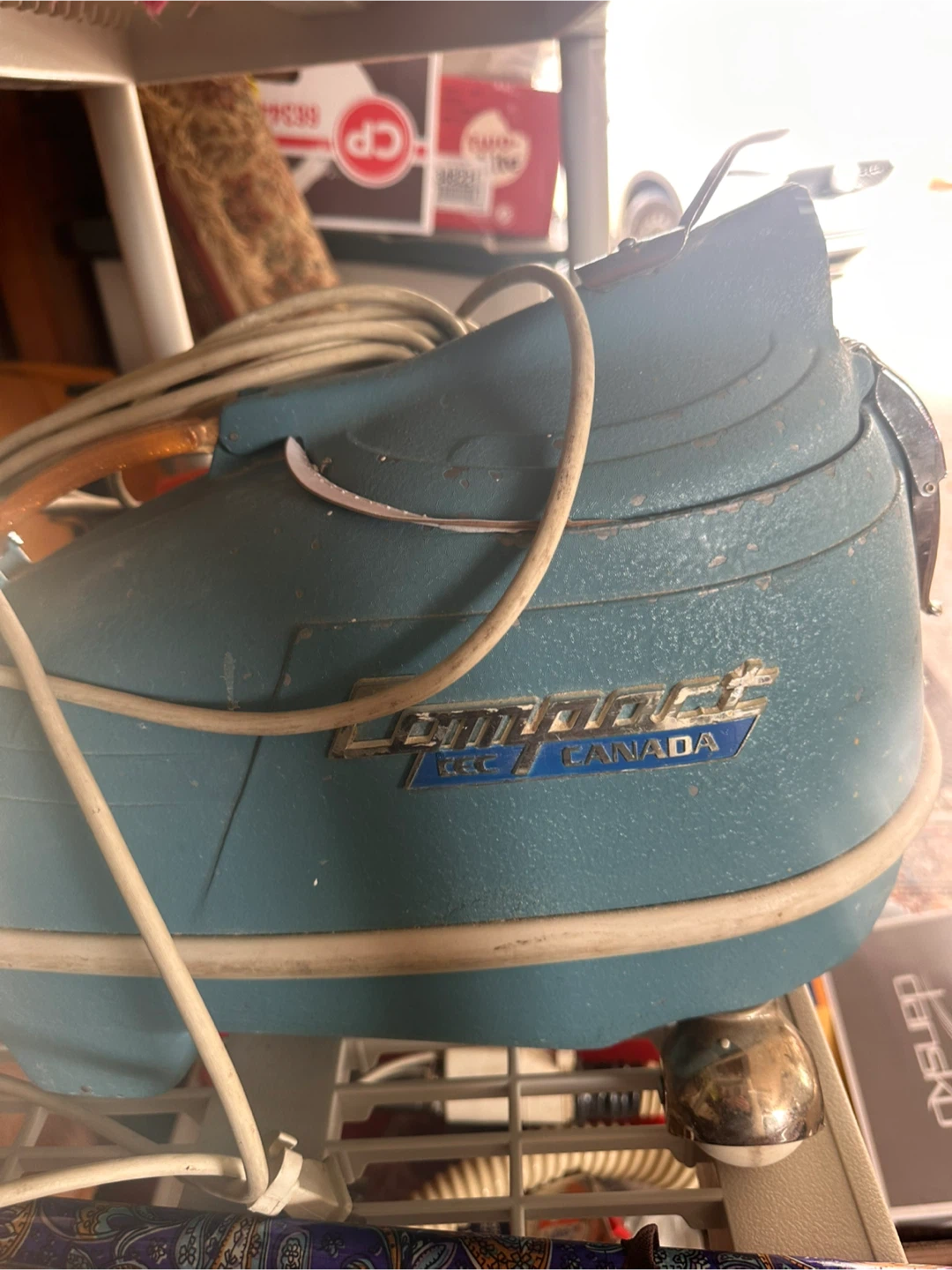 Vintage Compact 2-Motor Vacuum Cleaner - photo 3