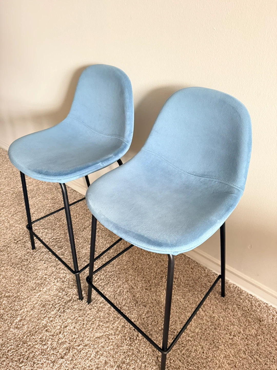 Set of 2 Blue Velvet Counter Stools - photo 2