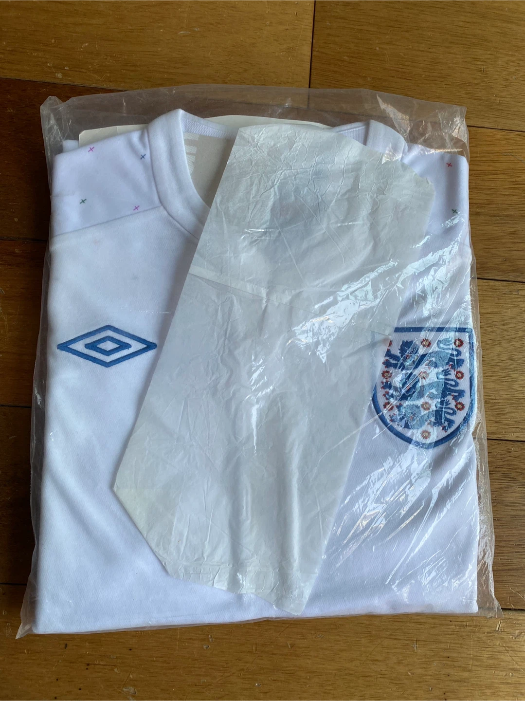 LOT England World Cup Soccer Jersey L EPL BPL Premier League - photo 5