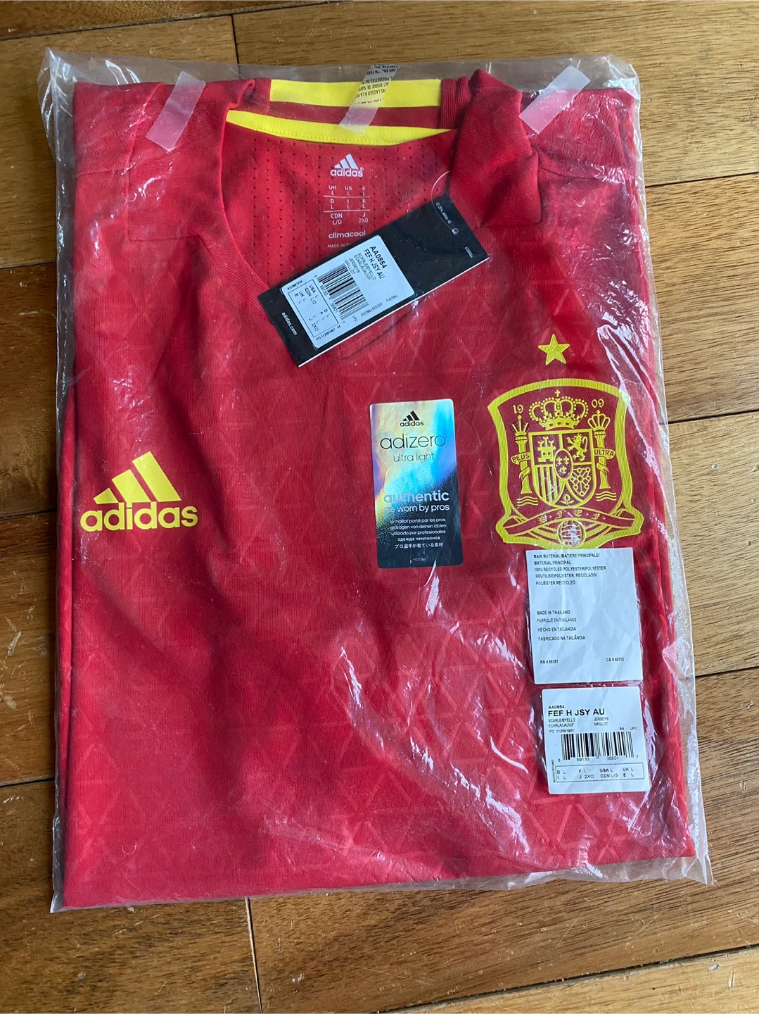 Spain Adidas Soccer World Cup Jersey Shirt size L on field