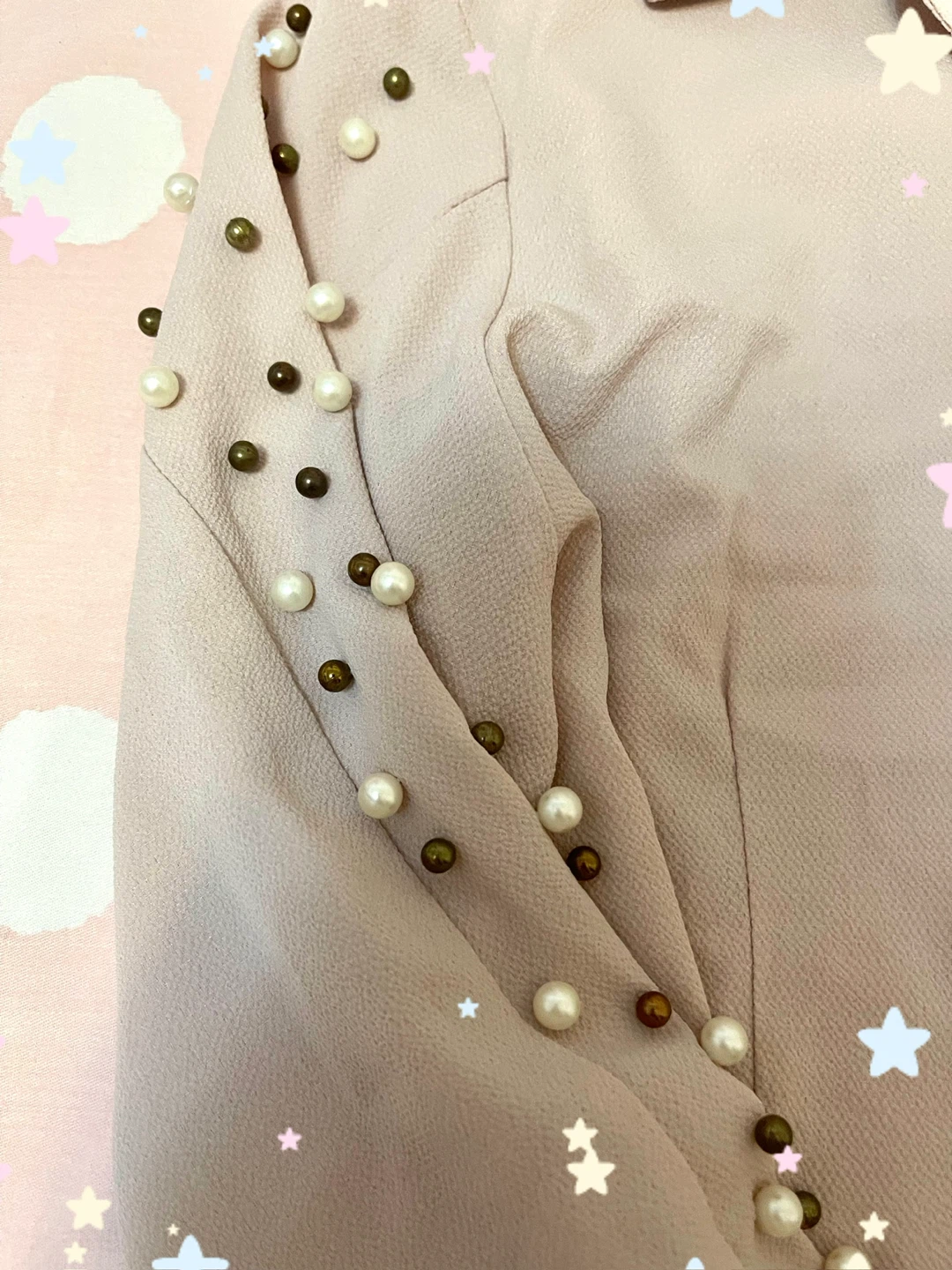 Aesthetic pink pearl button up blouse - photo 3