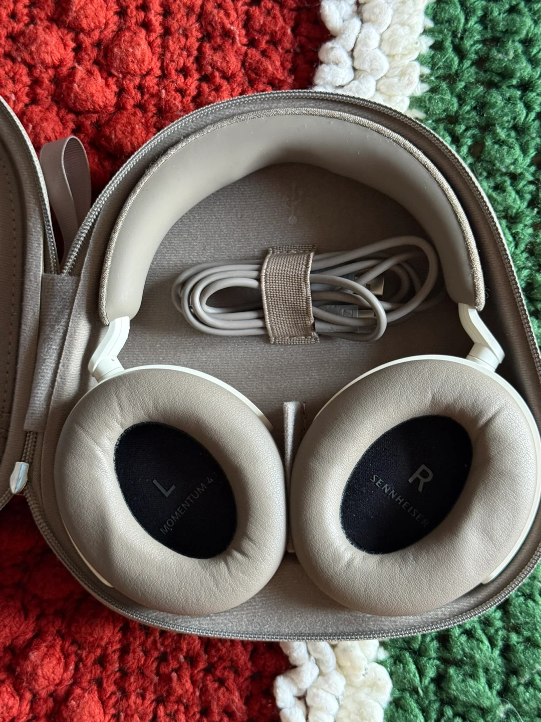 Sennheiser Momentum 4 Wireless Headphones - photo 2