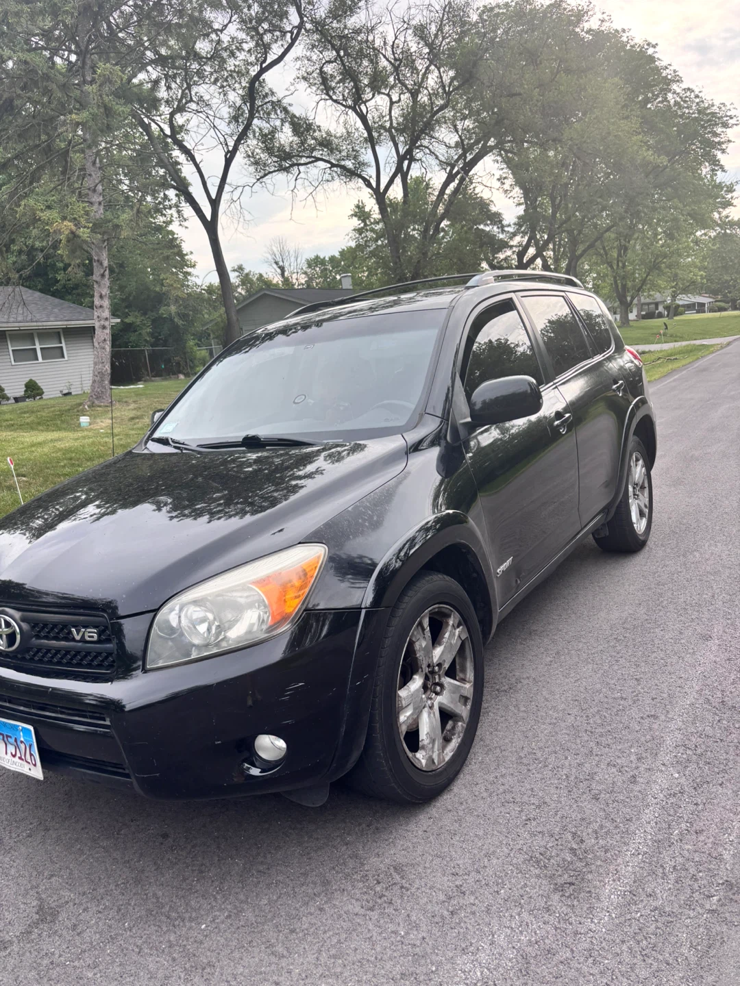 Black Toyota RAV4 V6 Sport SUV - photo 2