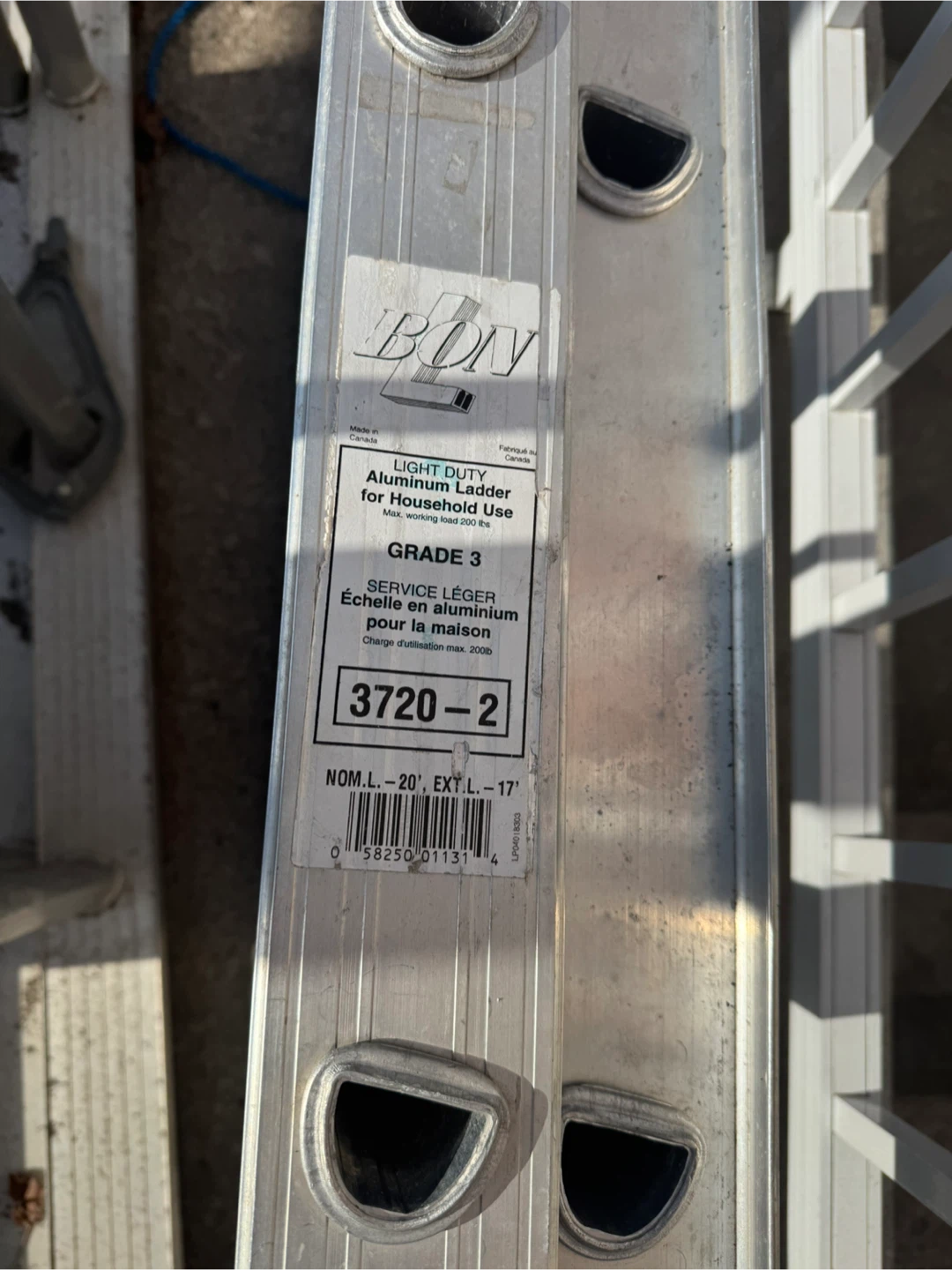 Aluminum Extension Ladder - photo 4
