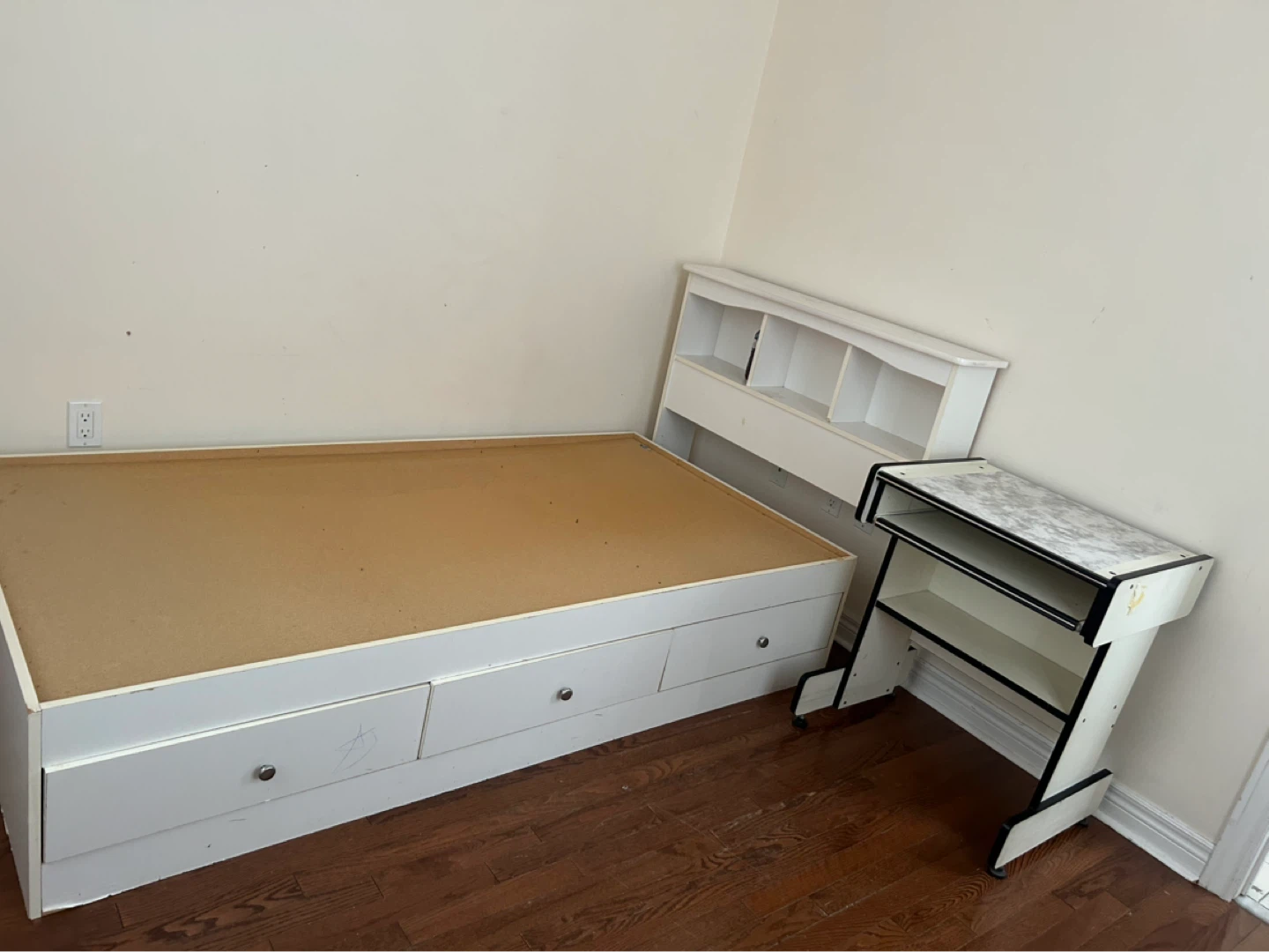 🥕White Twin Storage Bed with Headboard - photo 5