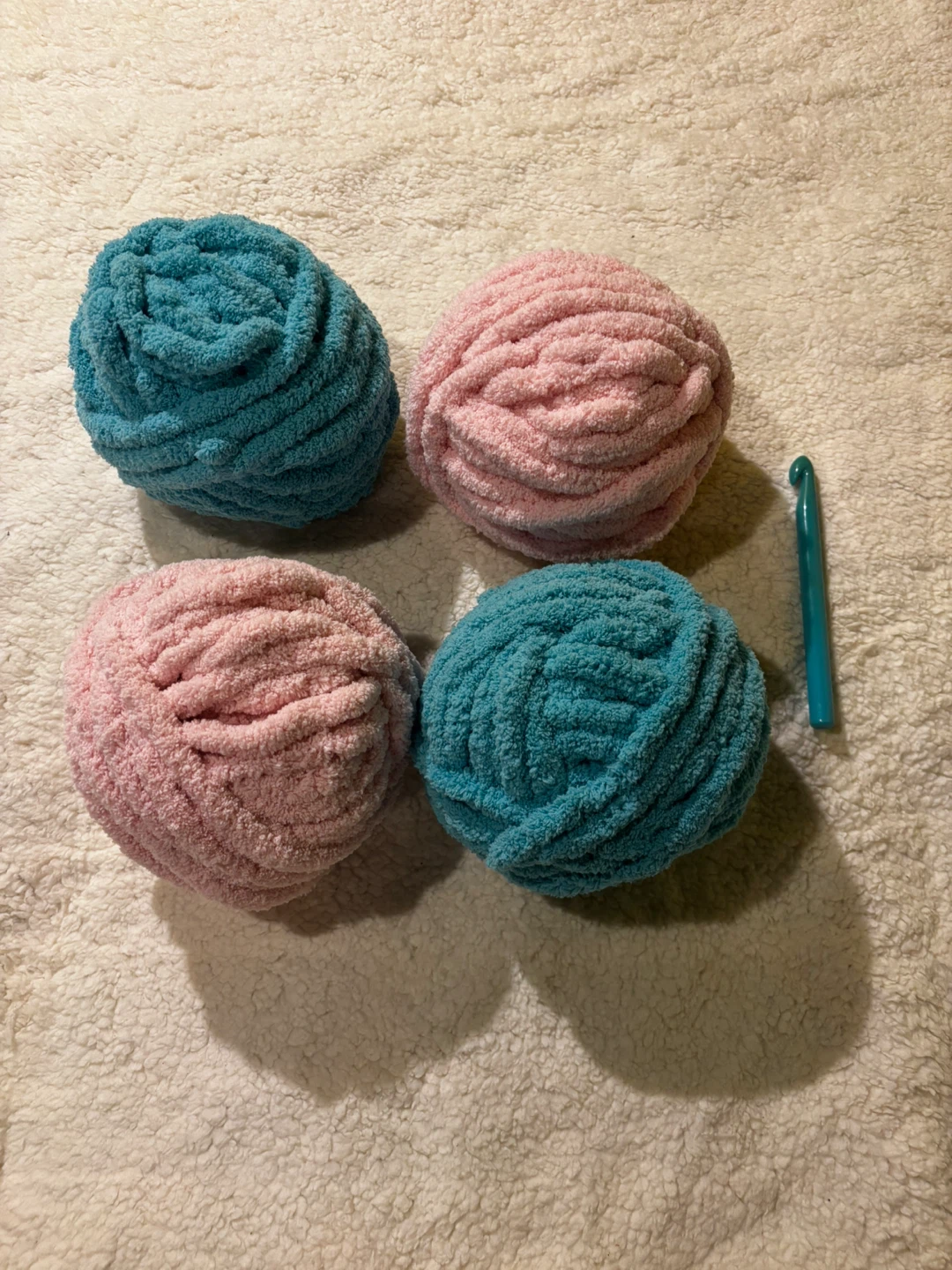 Chunky Yarn Ball and Crochet Hook Set - Pink & Teal