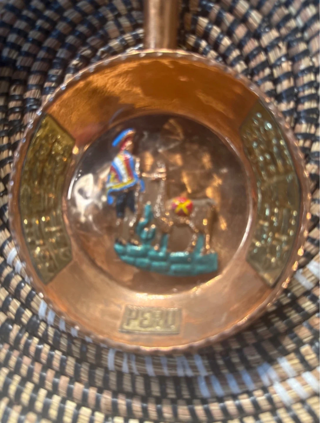Copper decorative plate with wooden handle and scoop - photo 5