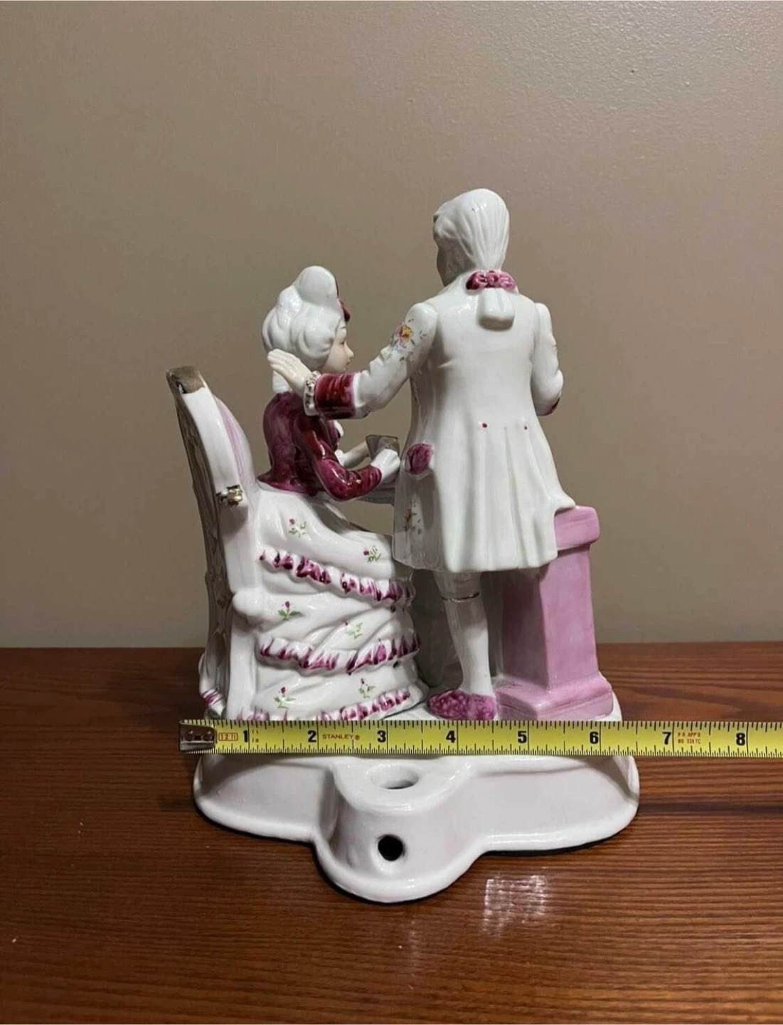 VINTAGE VICTORIAN PORCELAIN FIGURINES (Read description) - photo 4
