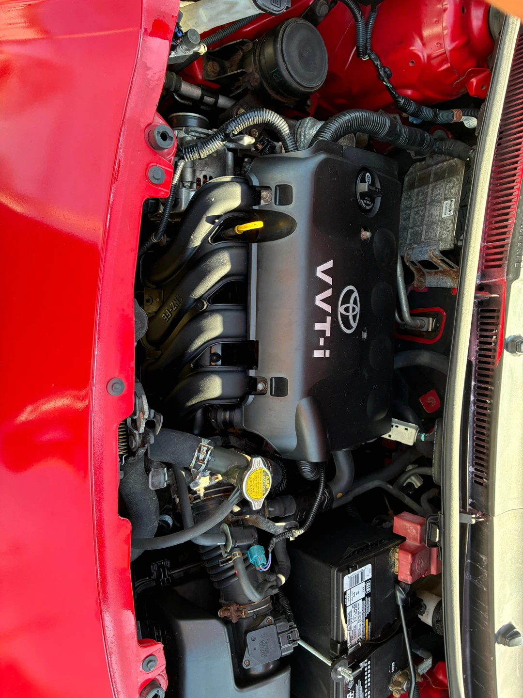 2007 Red Toyota Yaris Hatchback con 122 mil millas - photo 5