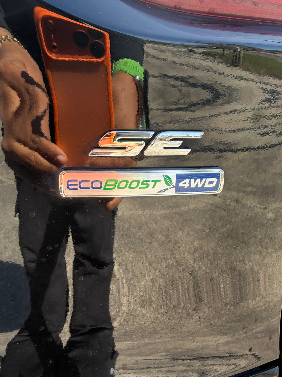 Black 2016 Ford Escape SE EcoBoost 4WD SUV - photo 3