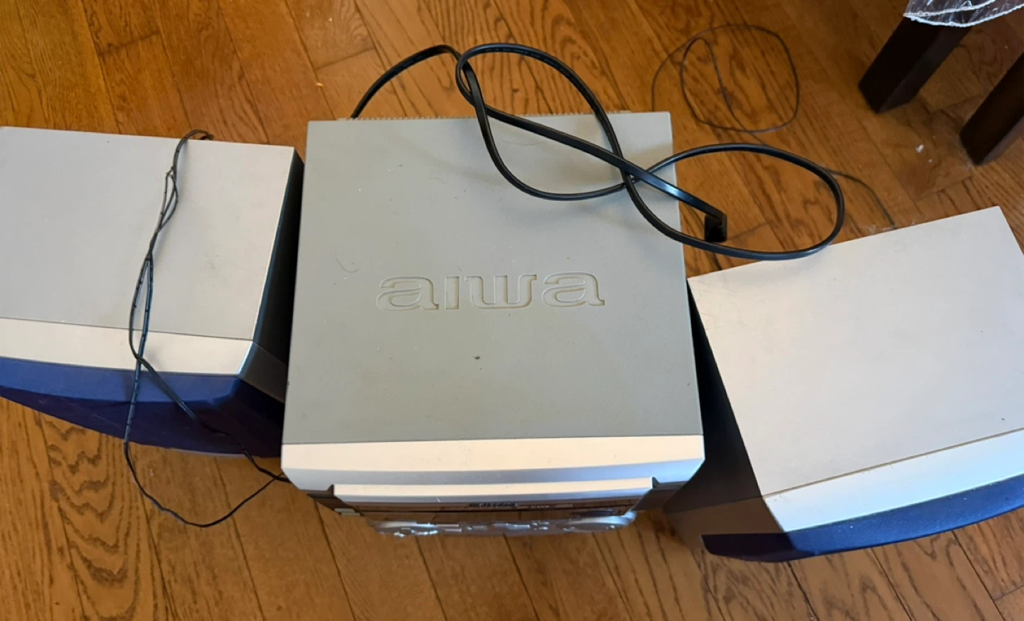 Aiwa NSX-A203 CD Stereo System with Speakers and Remote - photo 3