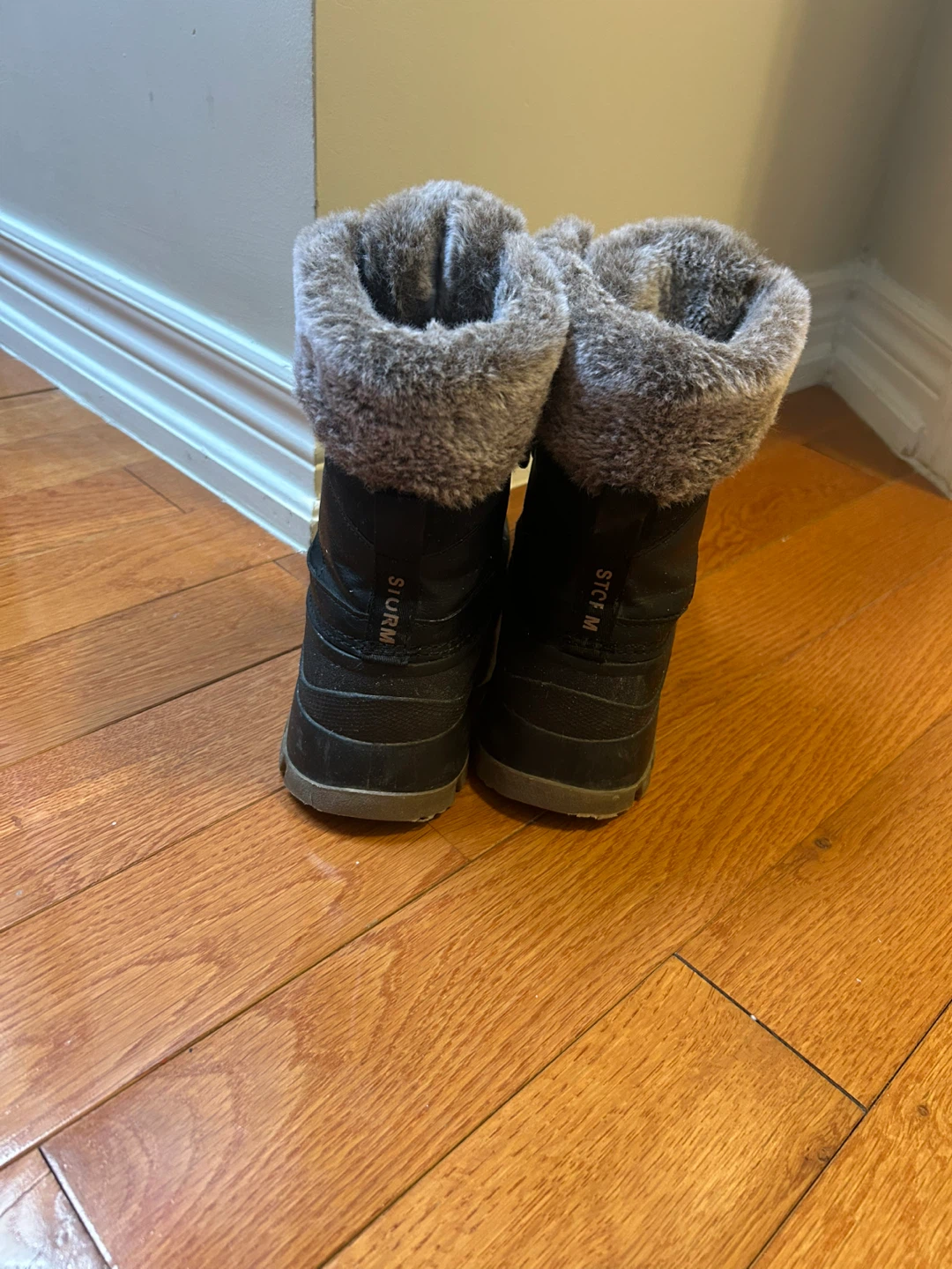 Storm by Cougar Black Winter Boots Size 8 - photo 3