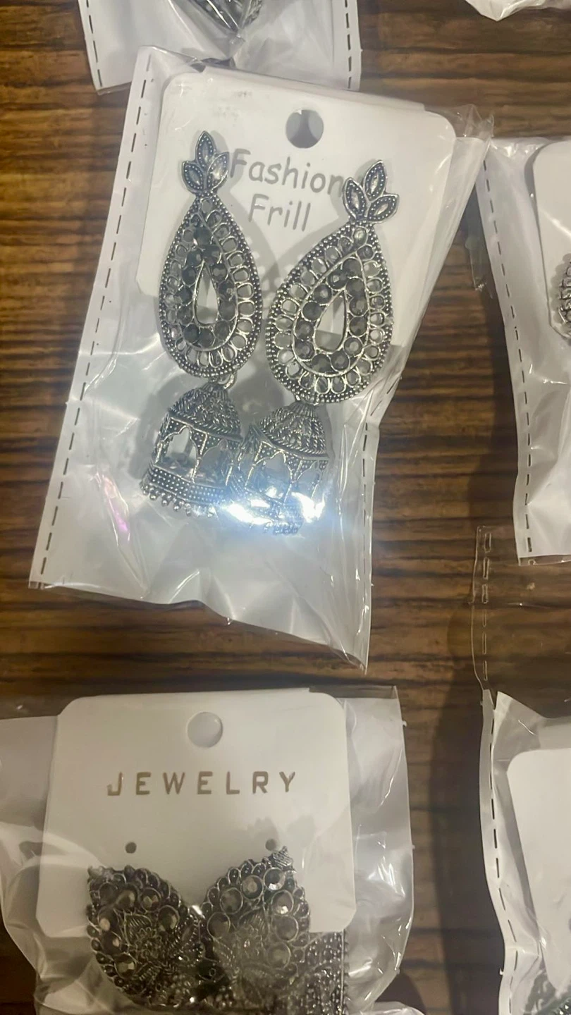Brand new Fashion Frill Silver Tone Dangle Earrings/ jhumkis - photo 4