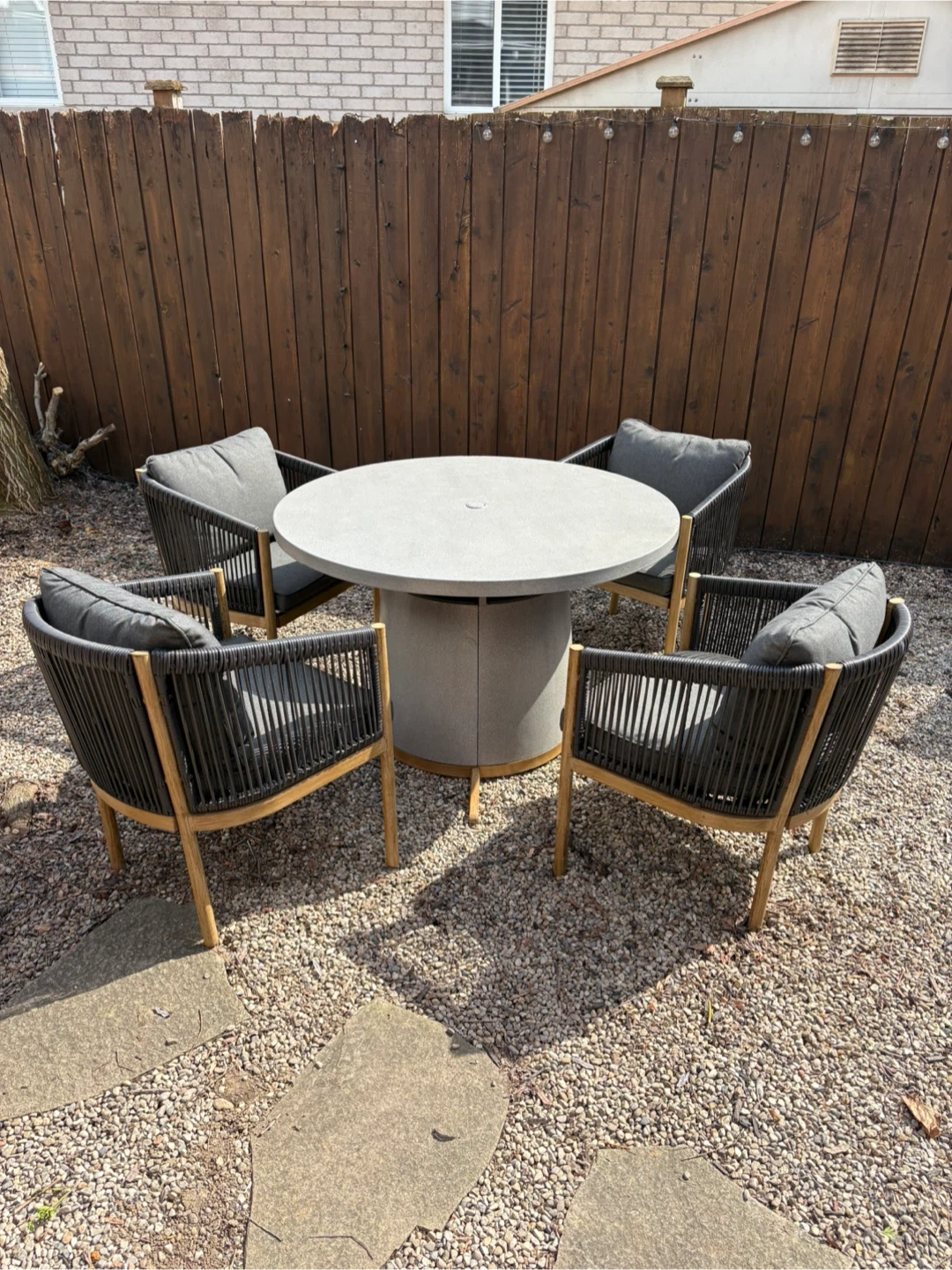 Outdoor Dining Set with 4 Chairs and Table