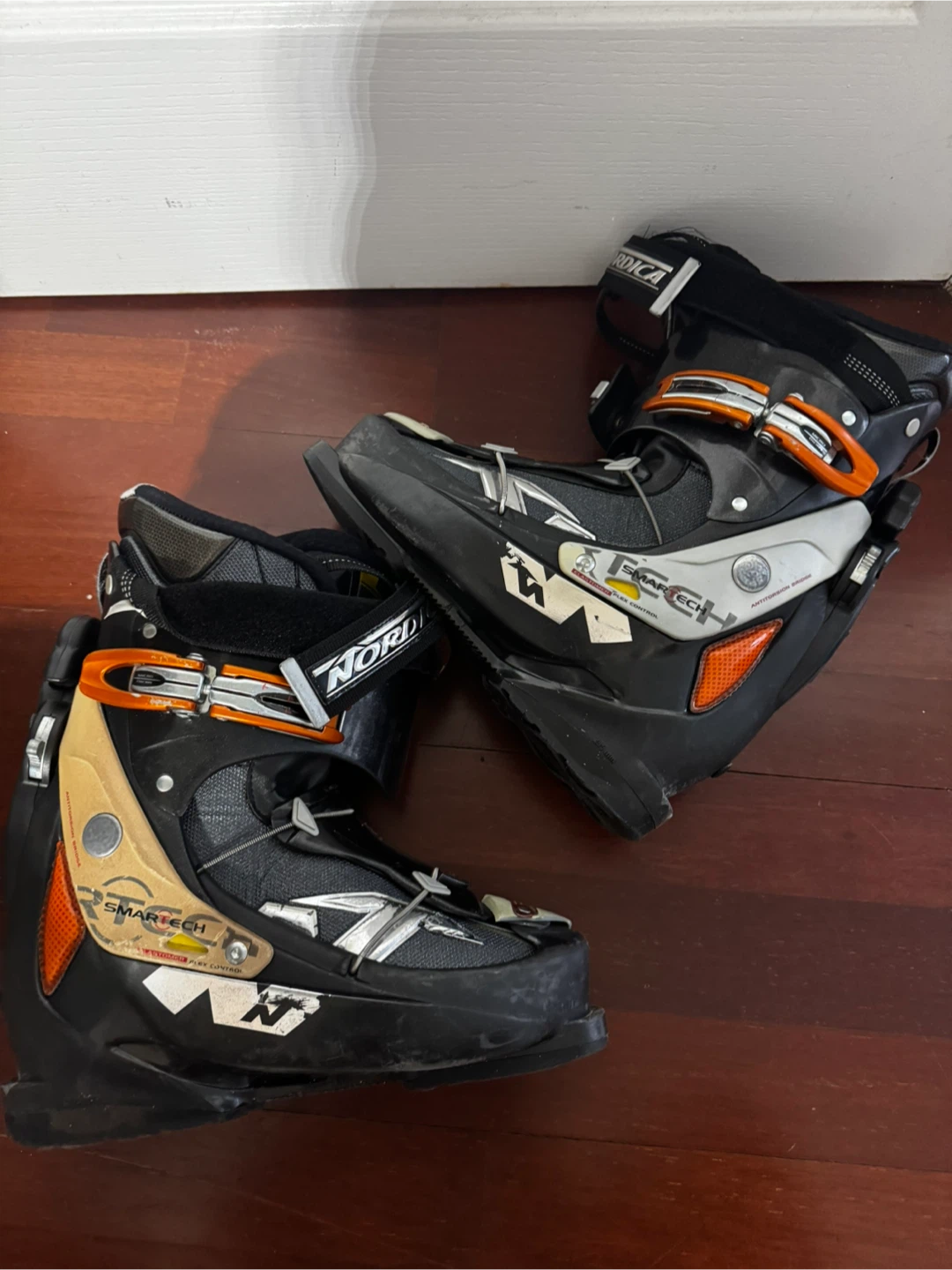 NORDICA Ski Boots