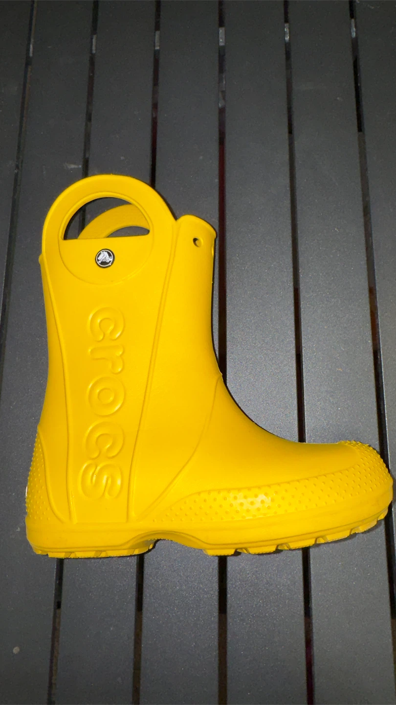 Yellow Crocs Rain Boots size J3 - photo 2
