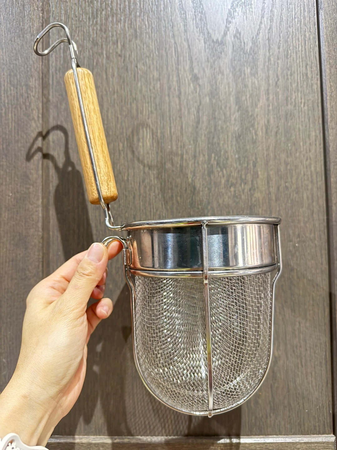 Strainer with Wooden Handle