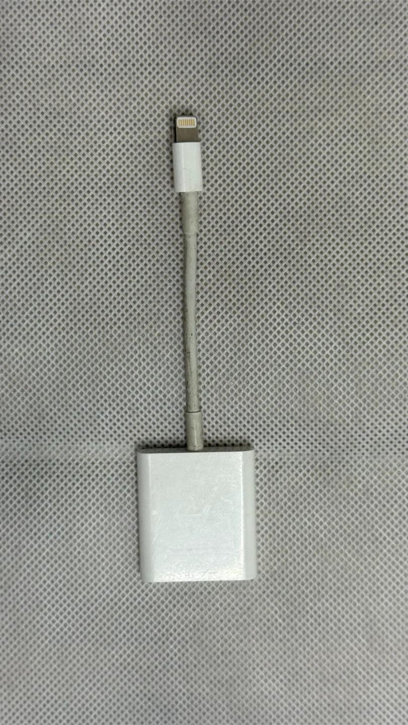 Official Apple Lightning to SD Card Reader - photo 2