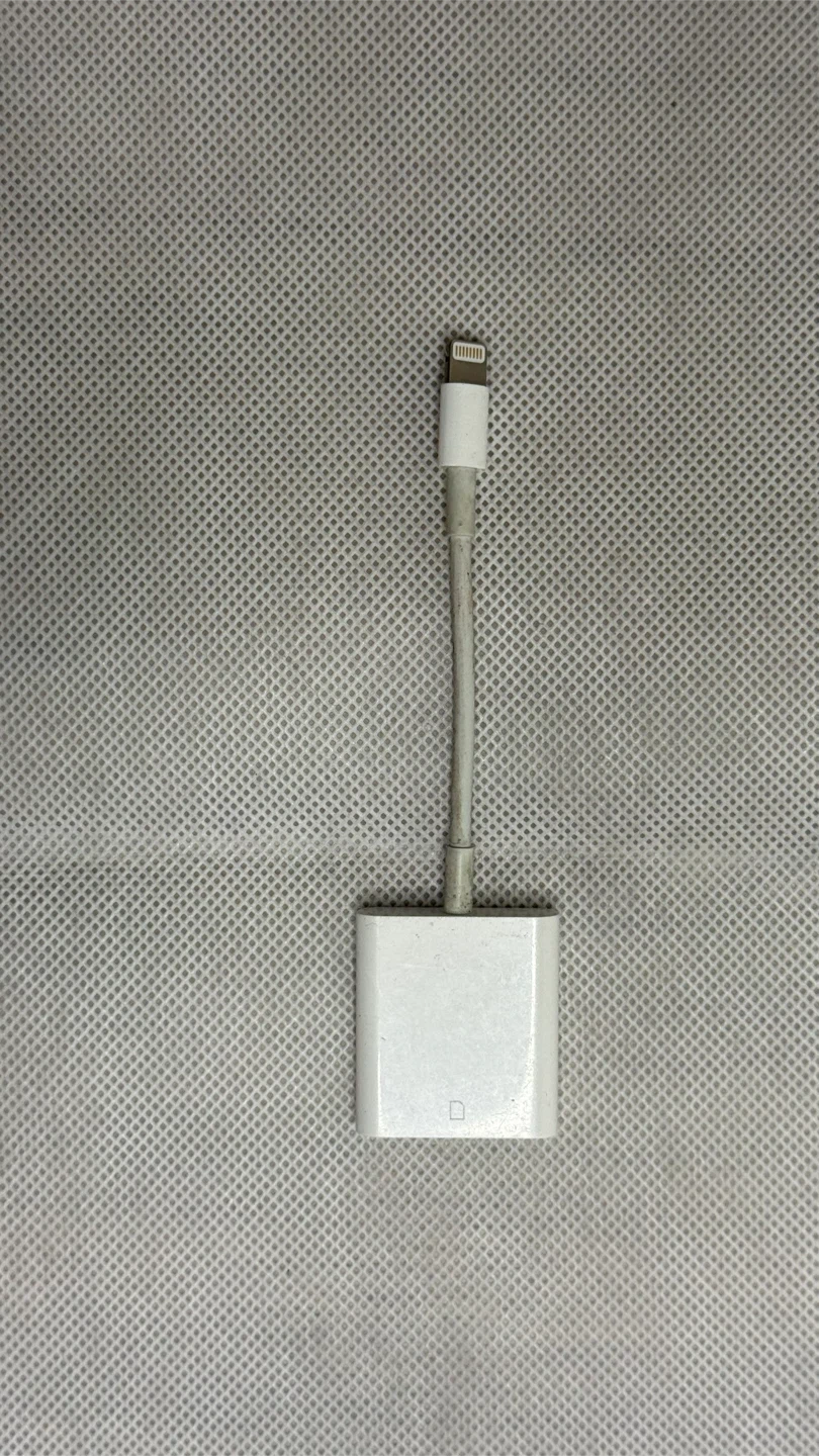 Official Apple Lightning to SD Card Reader