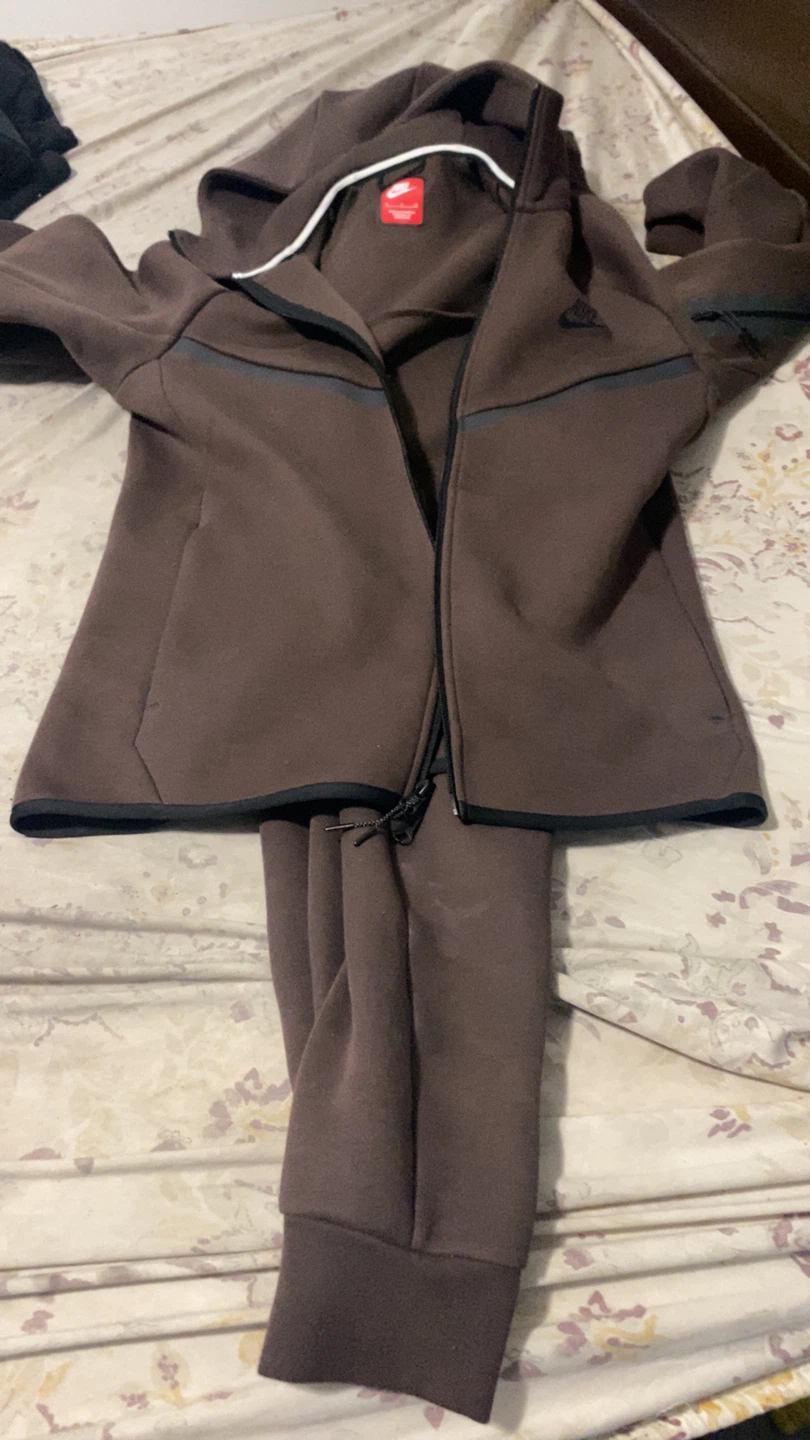 Nike Tech Fleece Brown Sweatpants and Hoodie Set