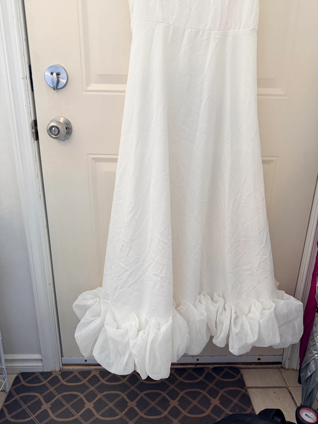 White Ruffled Maxi Dress size L - photo 2