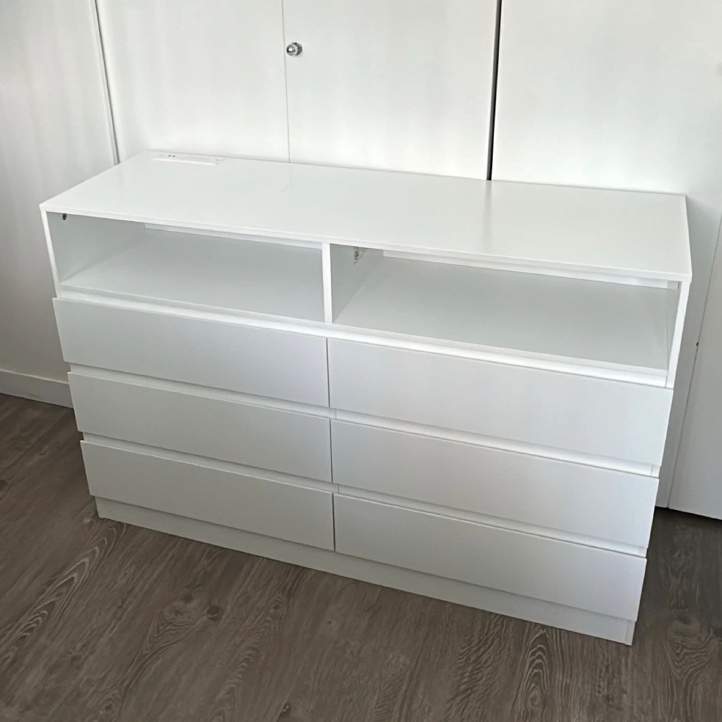 6-Drawer Dresser - White