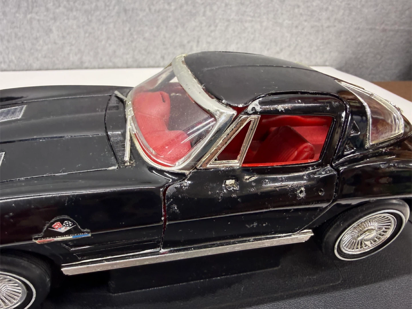 Black 1963 Chevrolet Corvette Sting Ray Model Car - photo 5