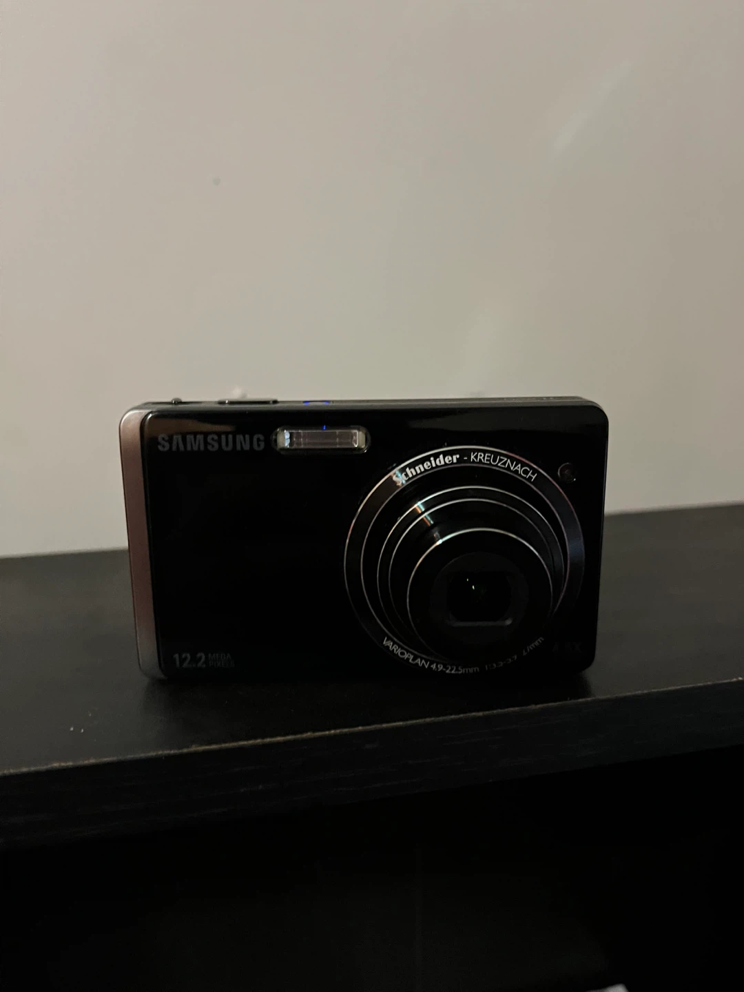 Samsung TL220 Digital Camera - photo 2