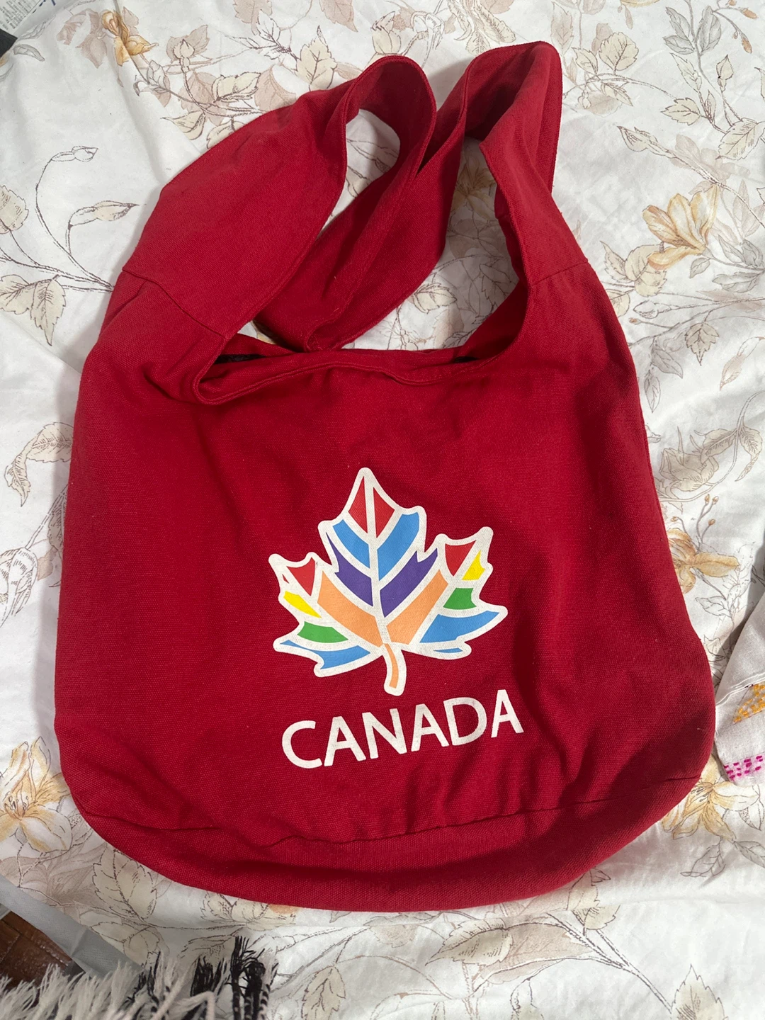Red "Canada" Maple Leaf Souvenir Shoulder Bag
