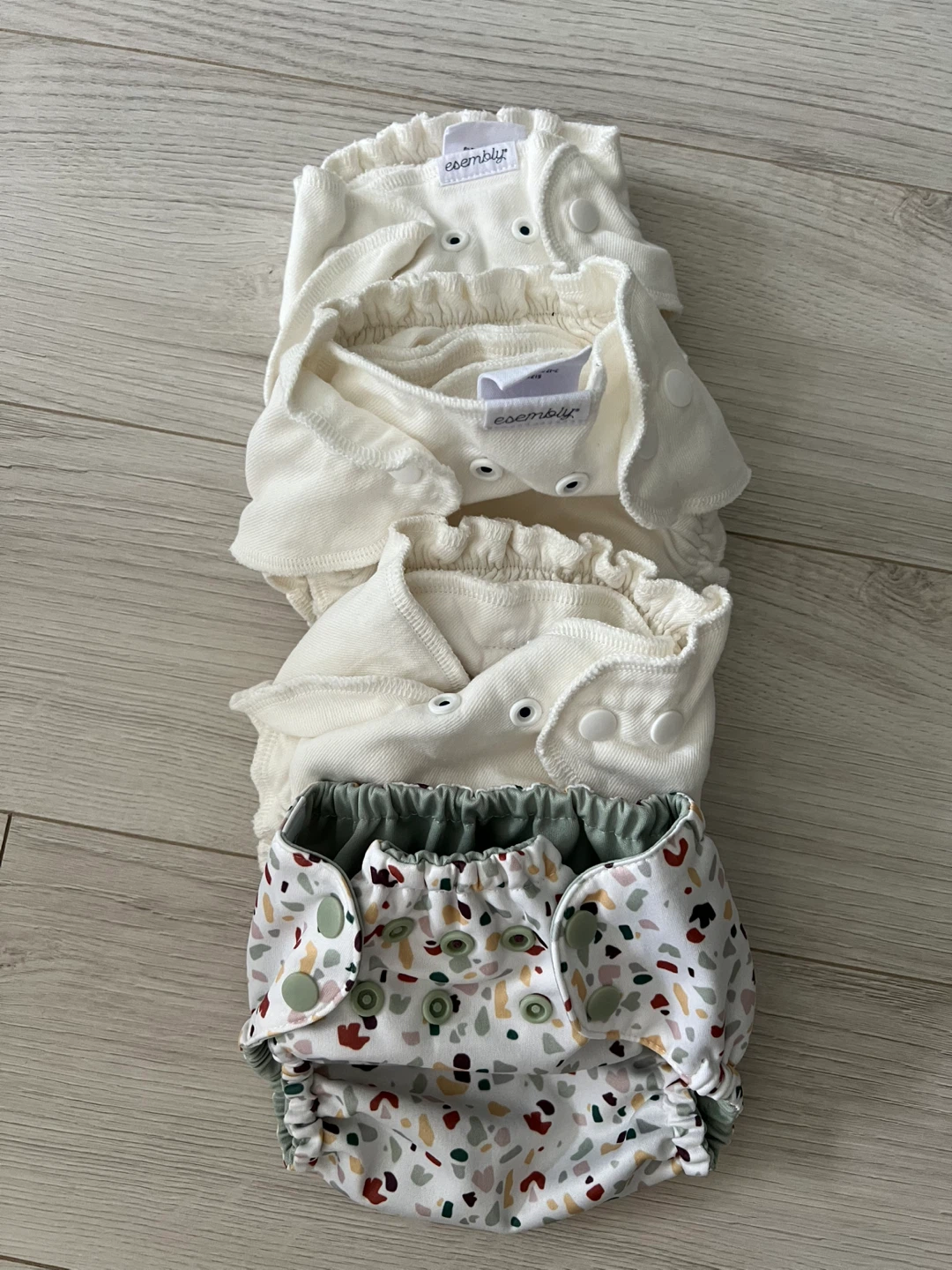 Esembly Cloth Diapers