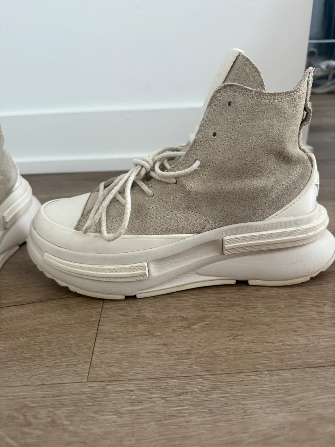 Converse Chuck 70 Plus High Top Sneakers Beige Size 7