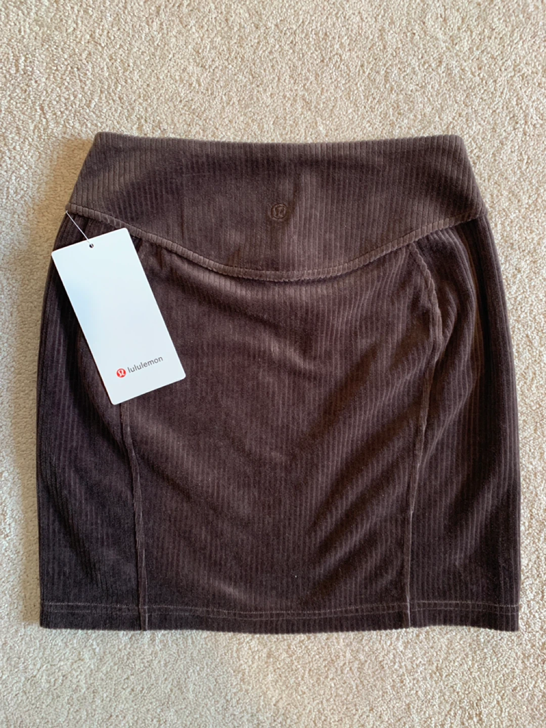 Lululemon Scuba MR Mini Skirt Velvet Cord Size 2