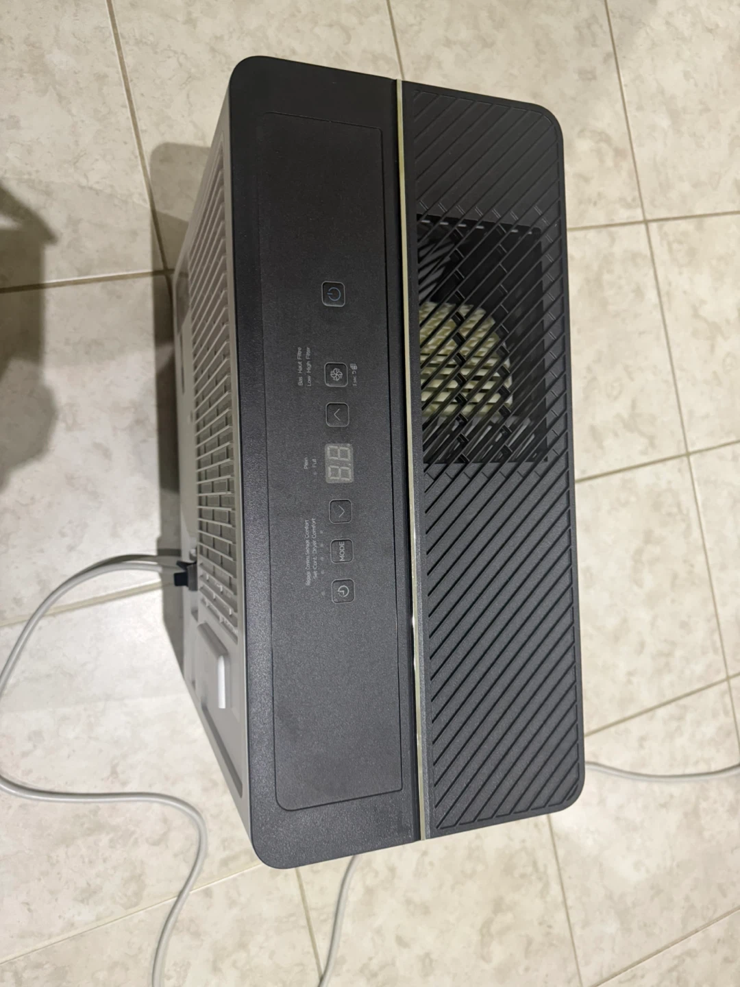 Living 35 Pint Dehumidifier - photo 4