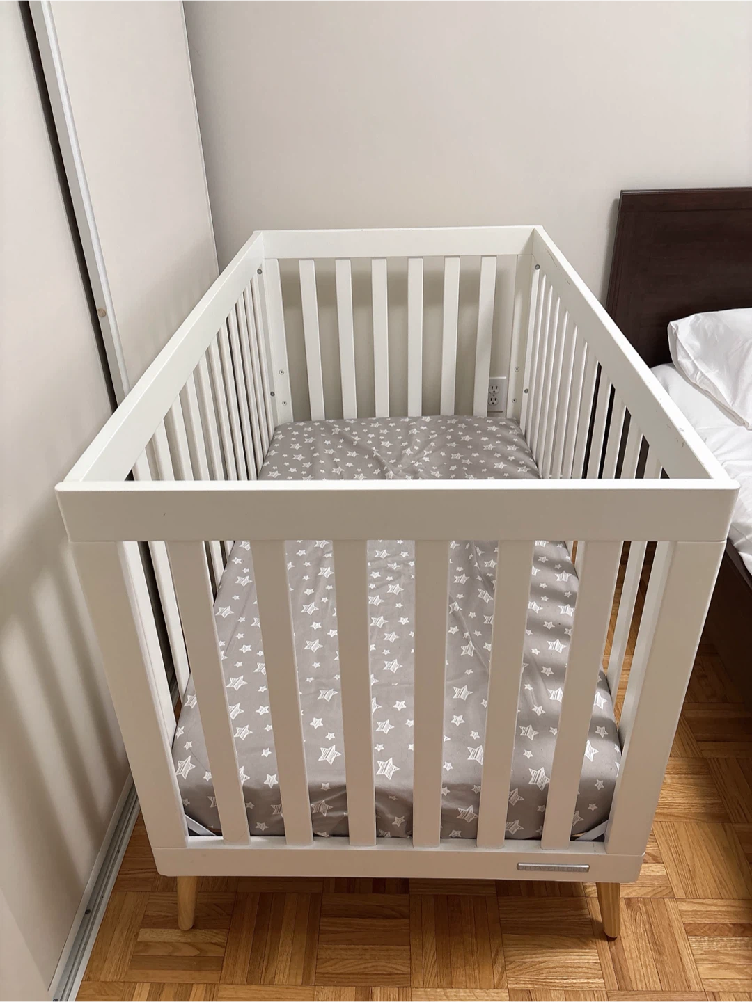 White Crib with Star Pattern Sheet