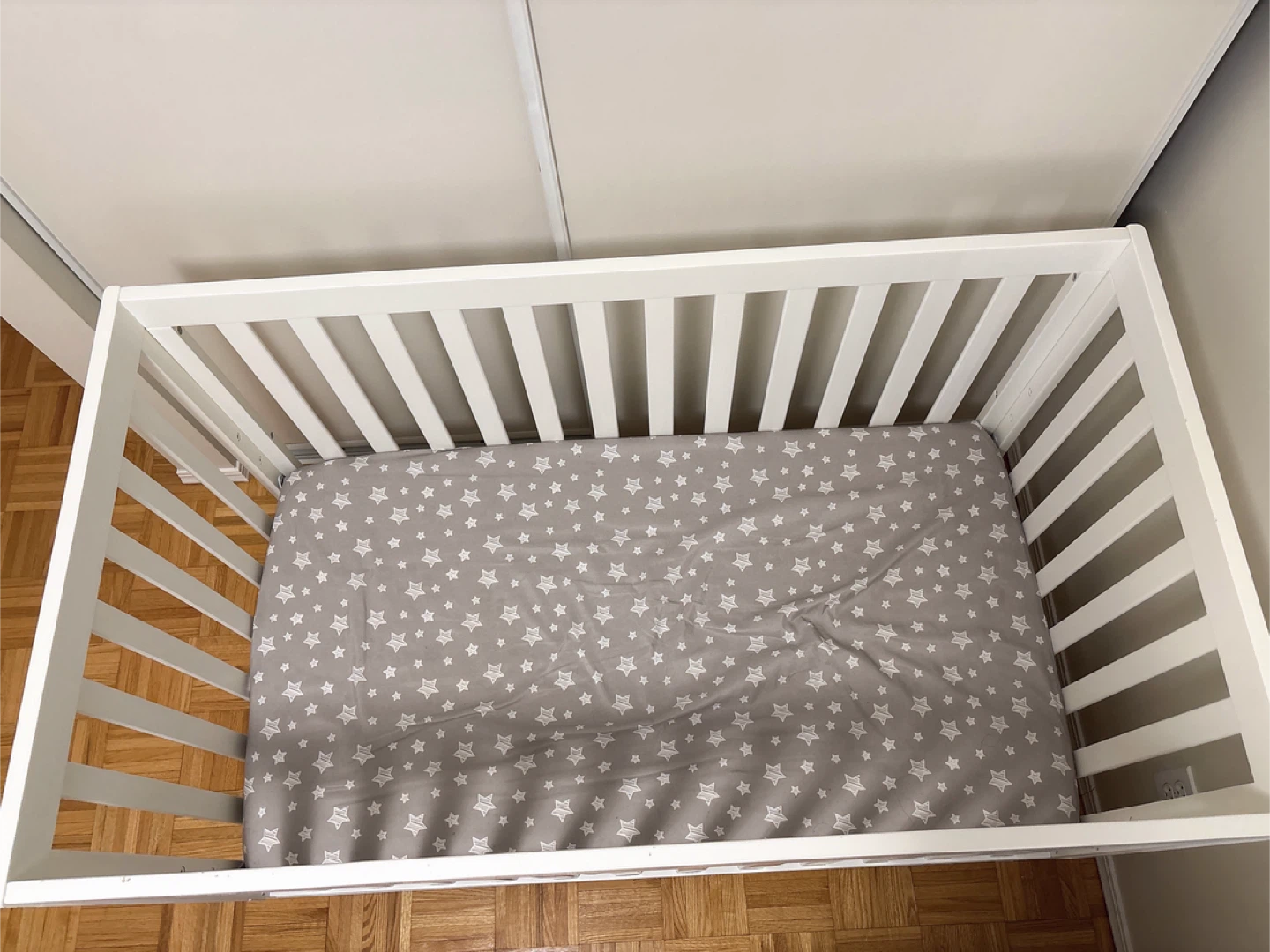 White Crib with Star Pattern Sheet - photo 3
