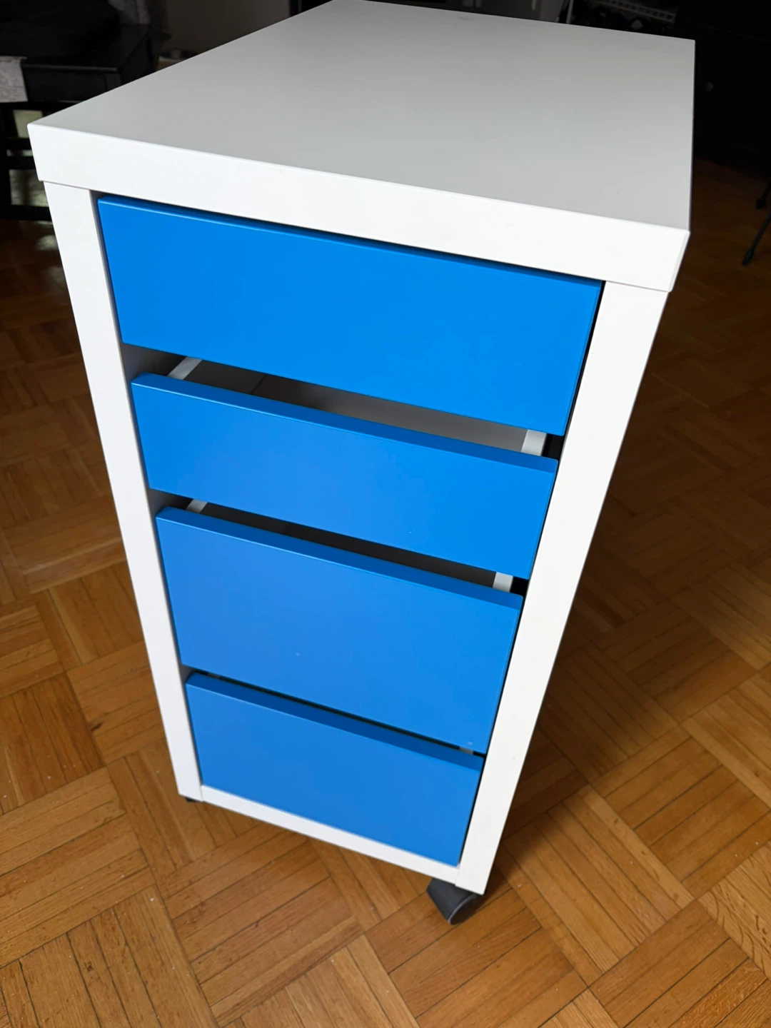 IKEA Micke Drawer White and Blue 4-Drawer Rolling Filing Cabinet