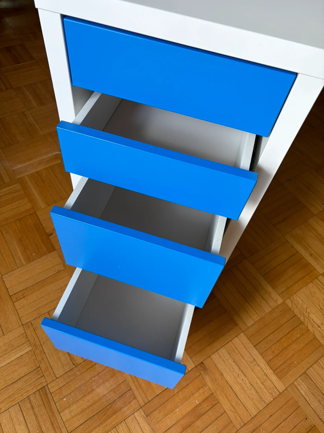 IKEA Micke Drawer White and Blue 4-Drawer Rolling Filing Cabinet - photo 2