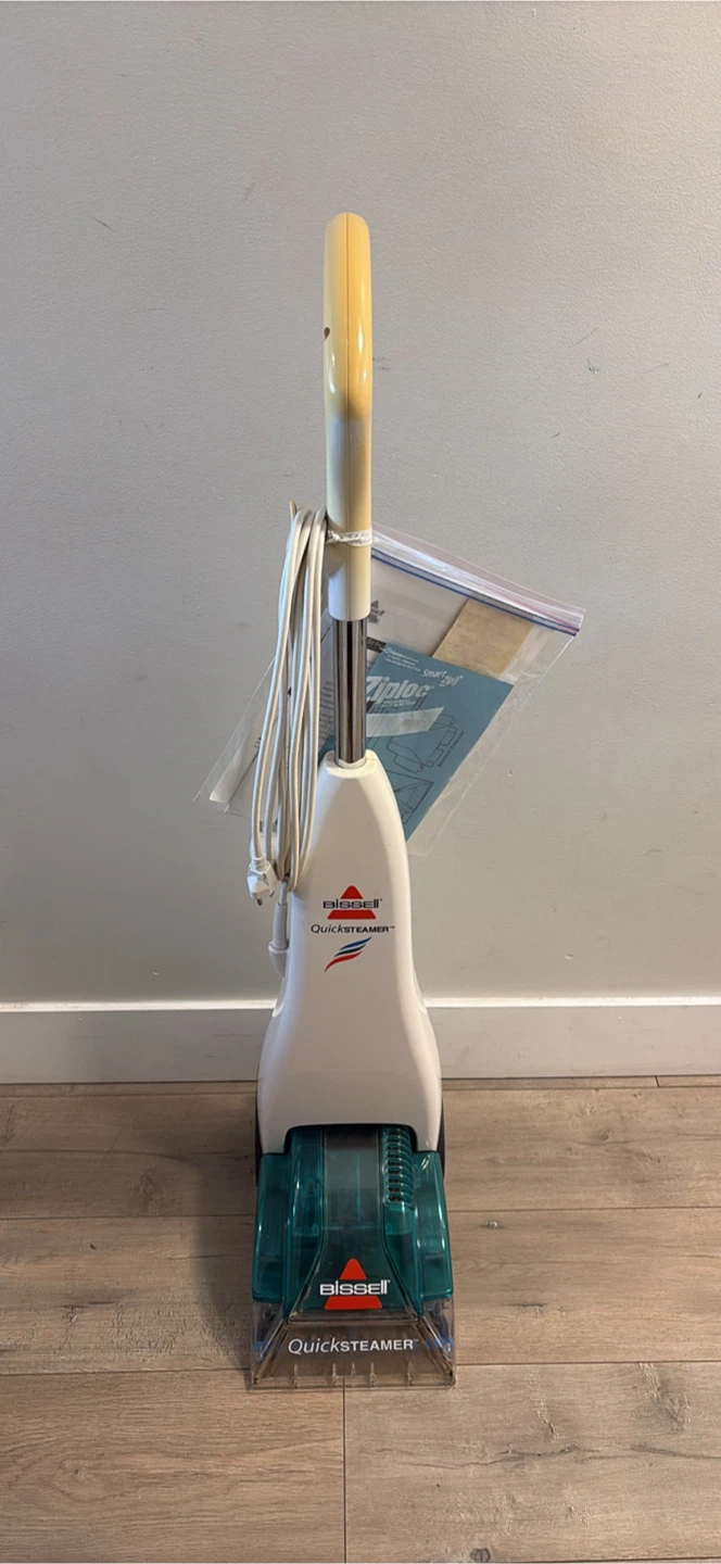 Bissell QuickSteamer Carpet Cleaner - photo 2