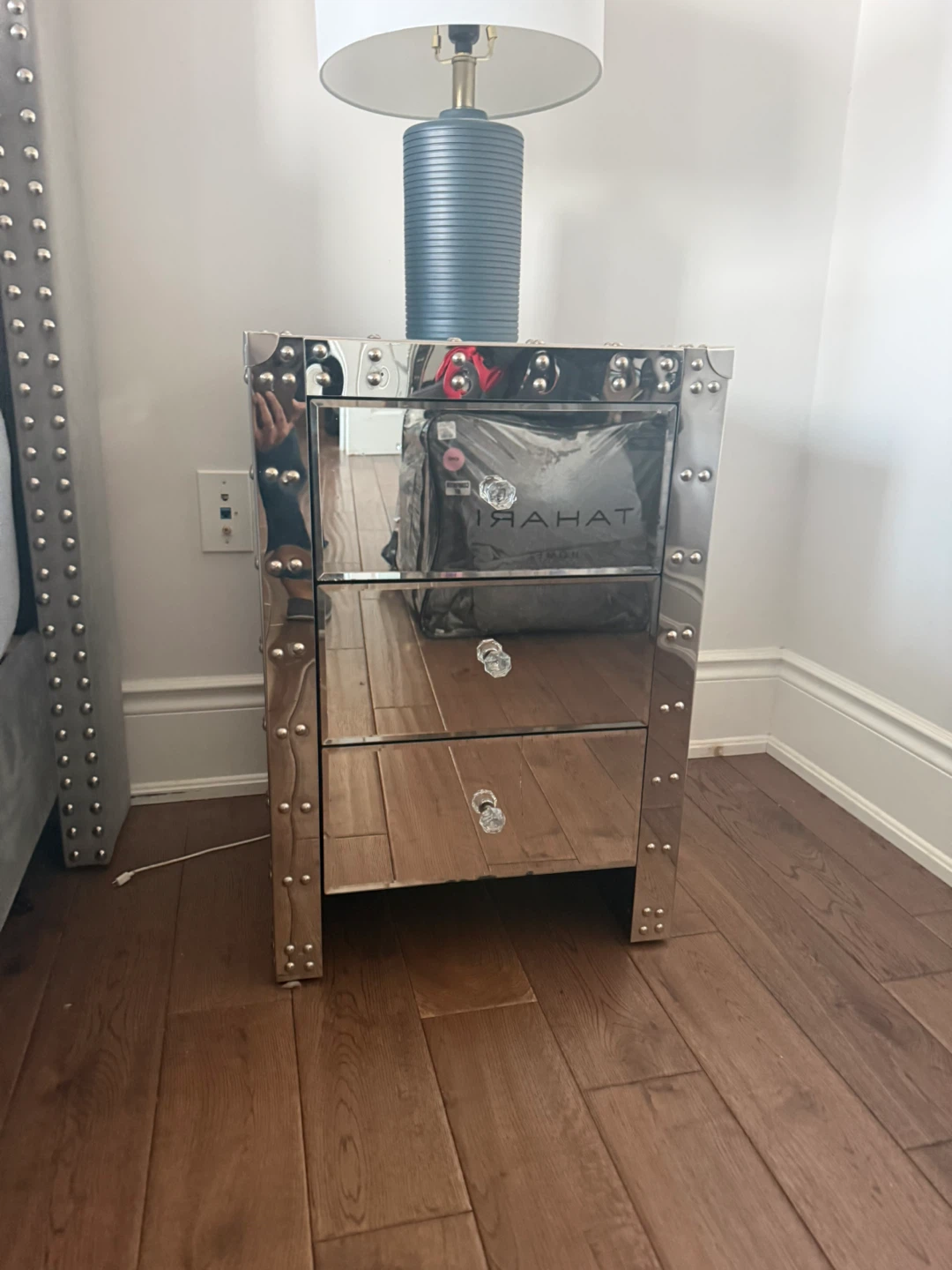 Set of two Mirrored Nightstands with 3 Drawers *minor damage*