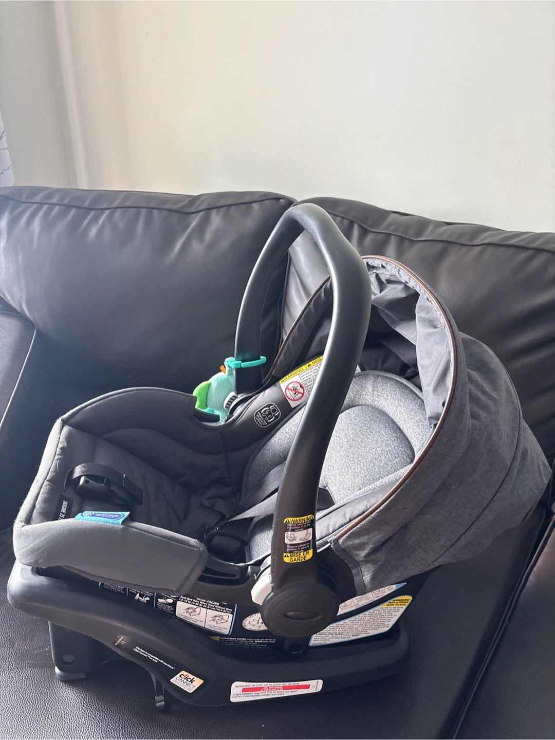 Graco Modes Infant Car Seat, comes  with 2 Covers - photo 2