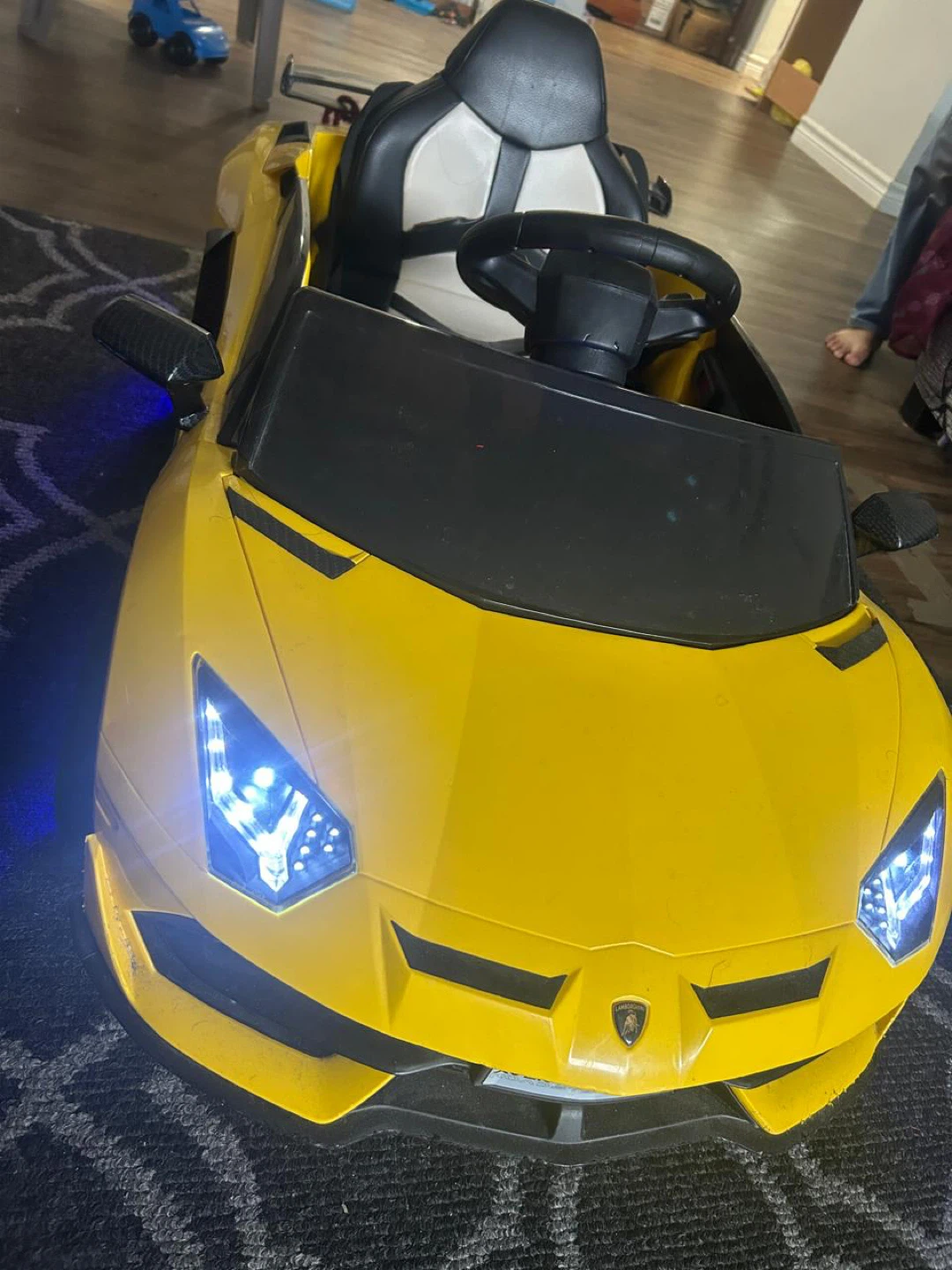 Kids Battery Car Ride-on Yellow Lamborghini - photo 2