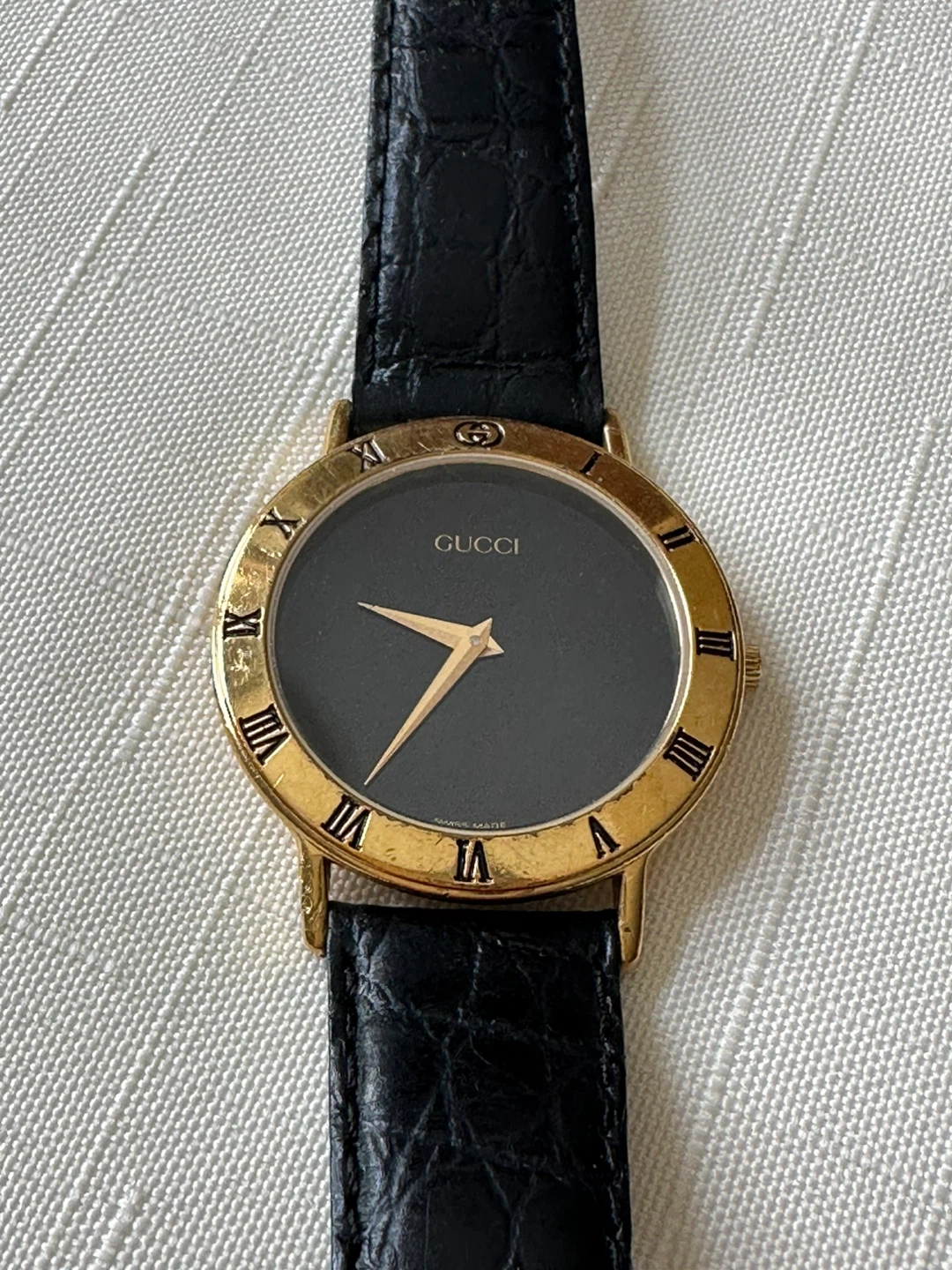 Gucci Men’s Watch  1990s- Black Face with Roman Numerals