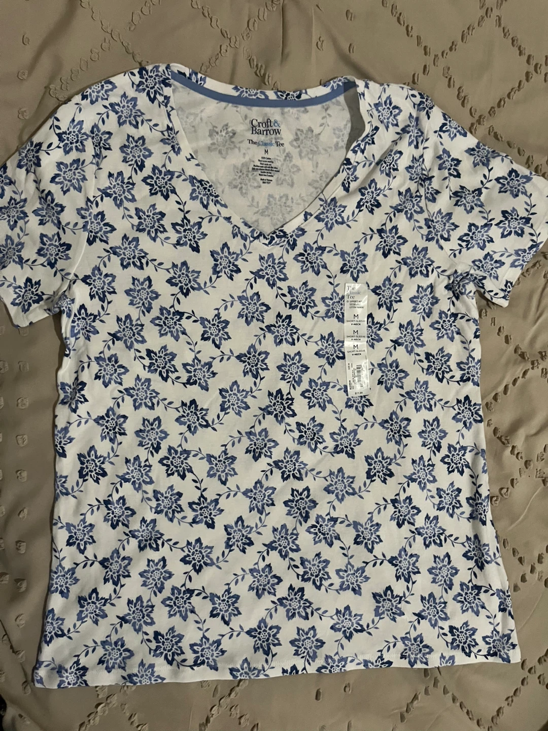 Croft & Barrow Women's Classic Tee - Blue Floral Print - Size M - photo 2