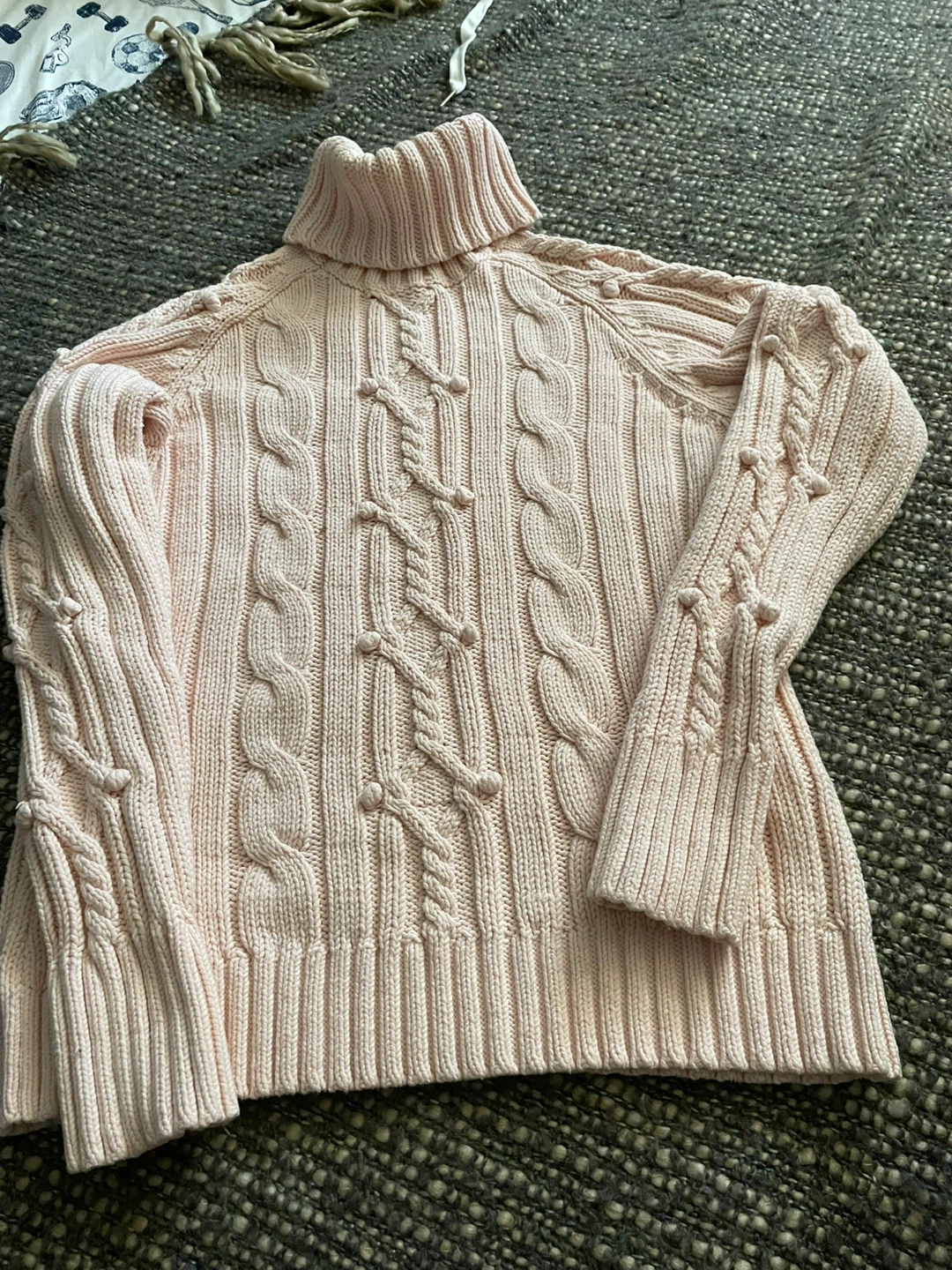 🥕IZOD Pink Cable Knit Turtleneck Sweater M/M