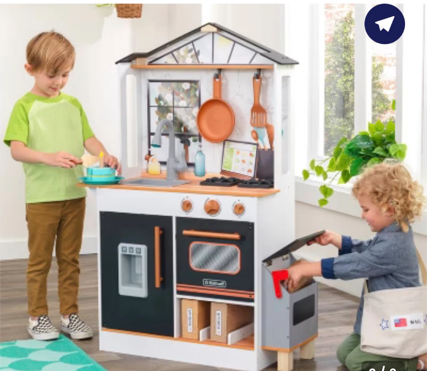 New KidKraft Play Kitchen with 56 accessories - photo 3