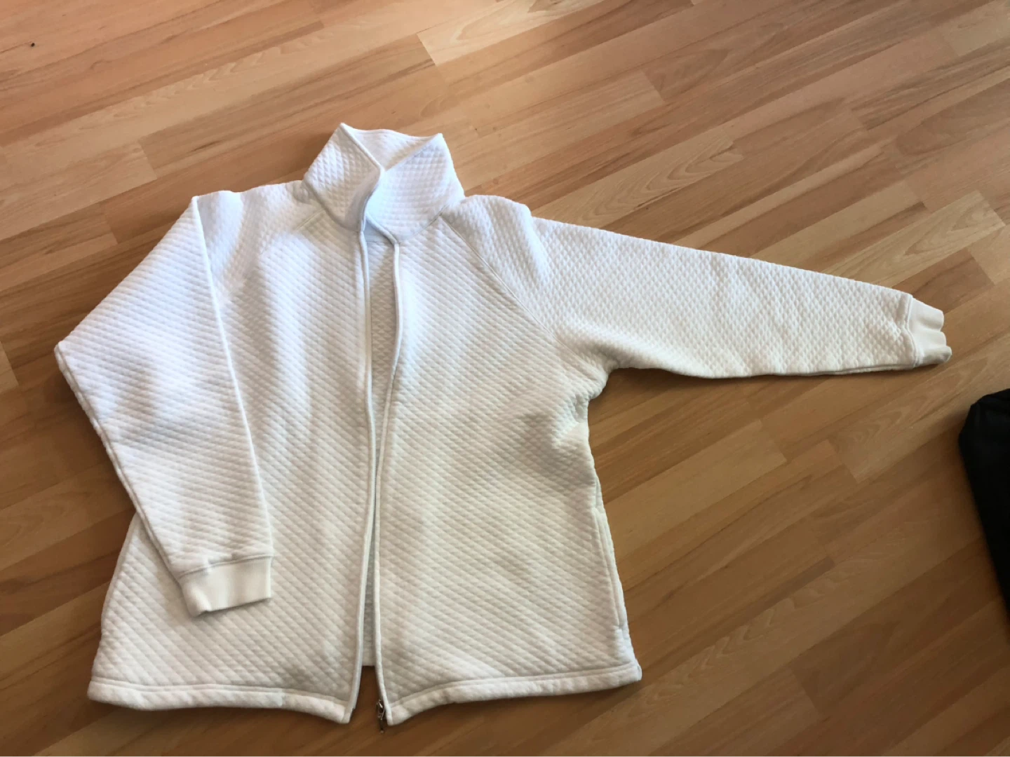 Women’s White Jacket Size Large  $5 firm