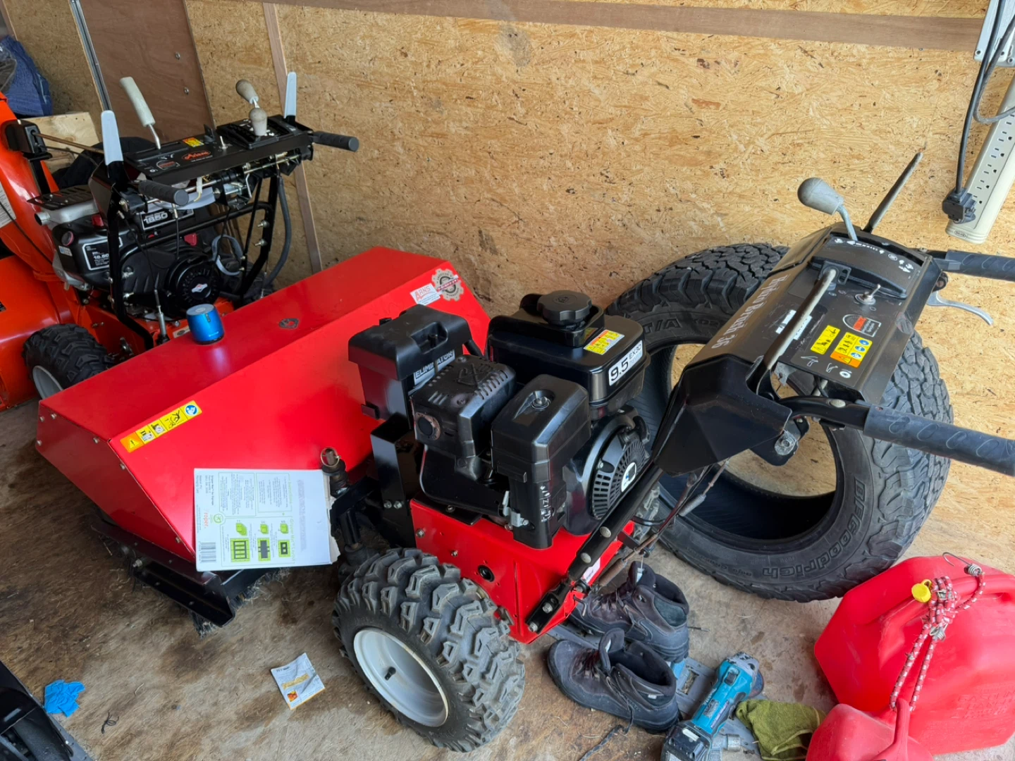 Ariens Professional 32" Snow Blower - photo 2