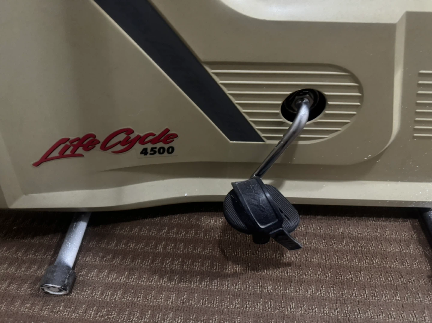Life Fitness 4500 Stationary Exercise Bike - photo 4